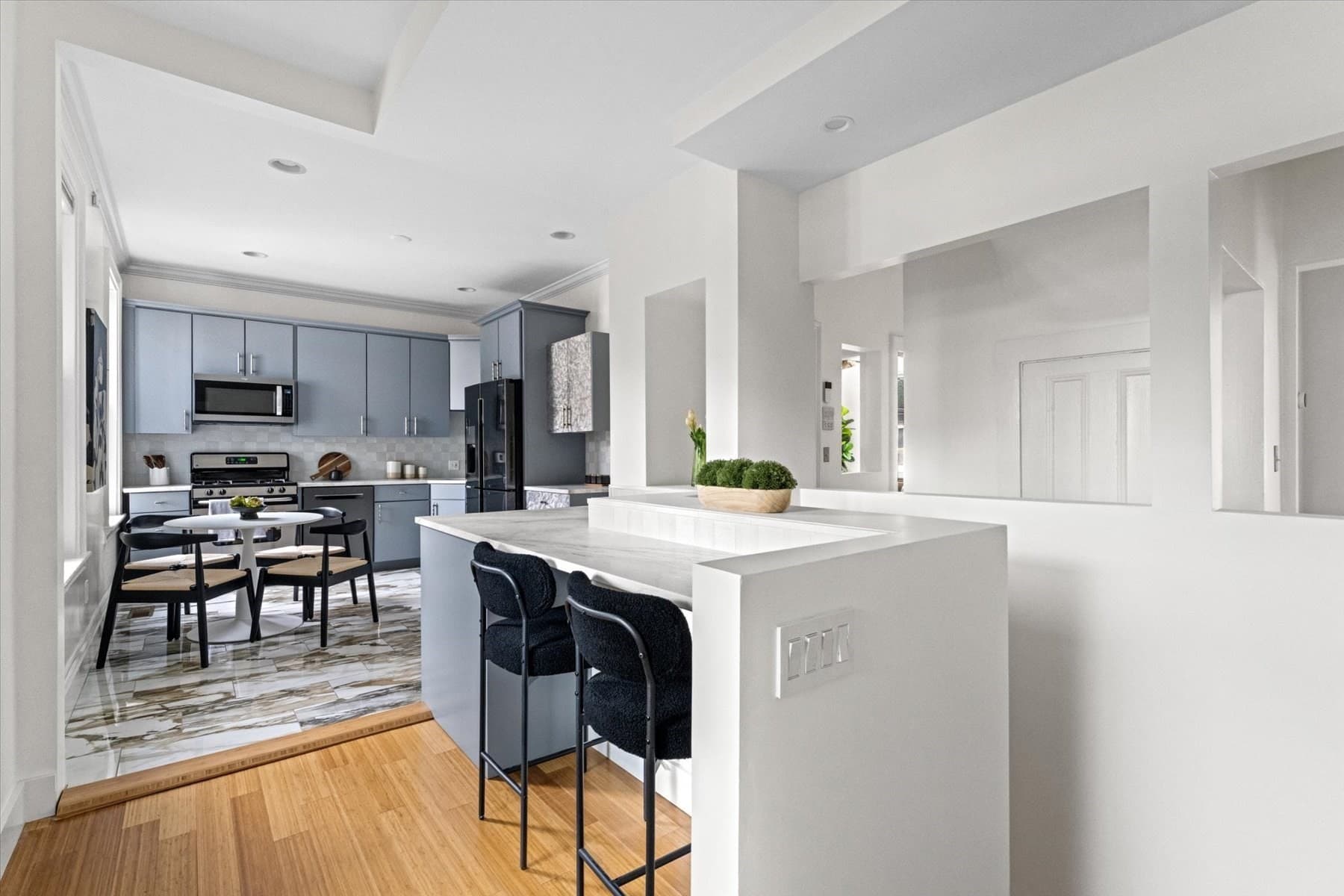 Condominium at 96 Seaverns Avenue # 1, Boston MA 02130, photo 16 of 42