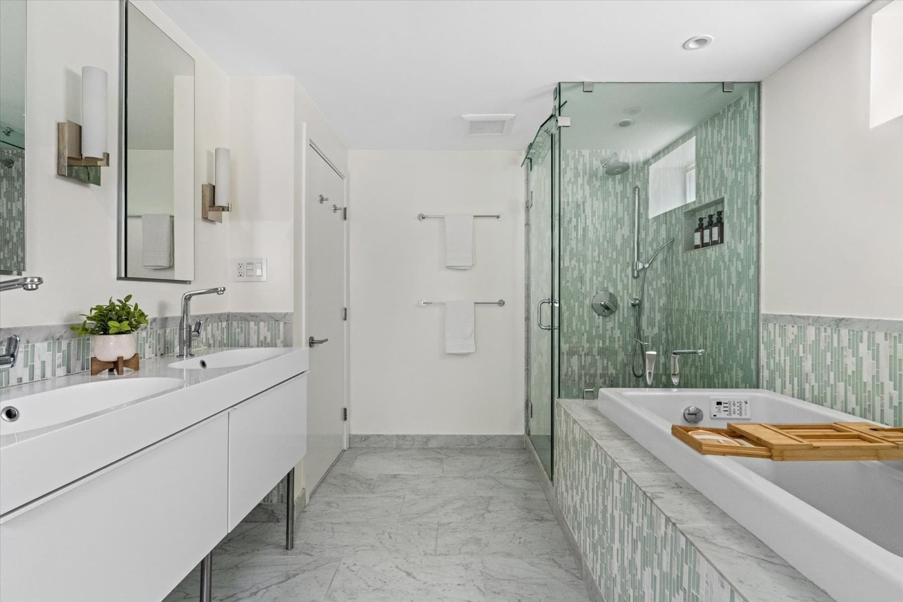 Condominium at 96 Seaverns Avenue # 1, Boston MA 02130, photo 22 of 42