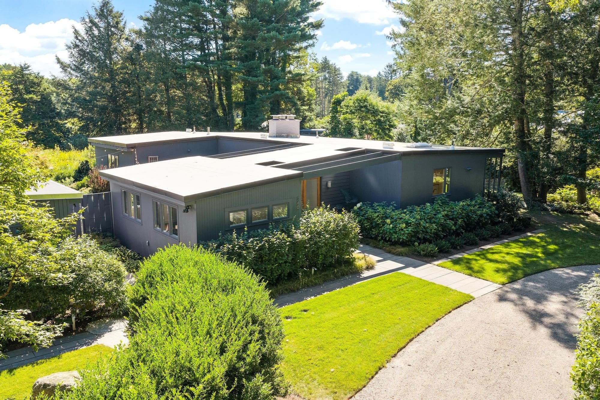 240 Concord Rd, Lincoln MA 01773