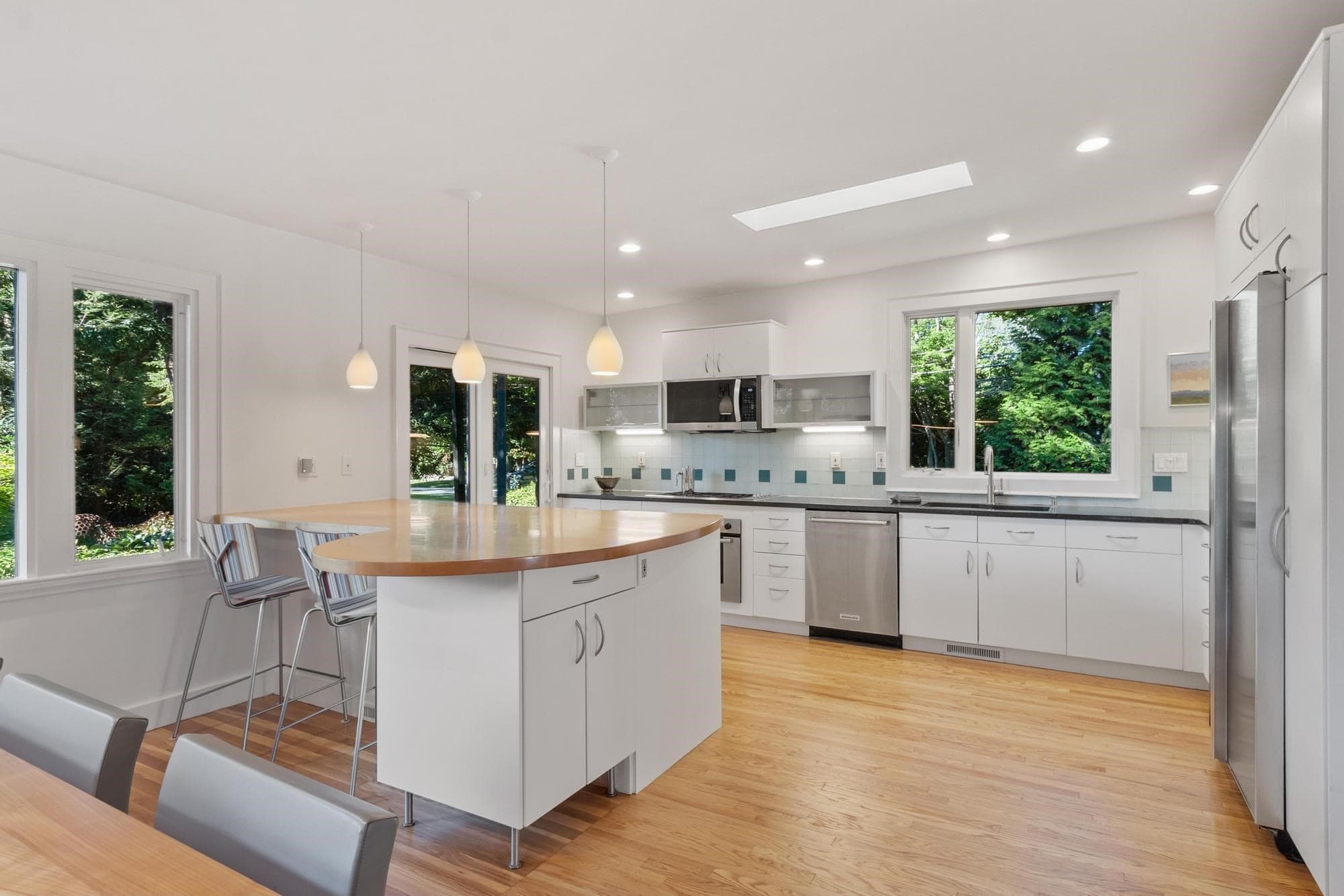 Single Family Residence at 240 Concord Rd, Lincoln MA 01773, Lincoln, photo 8 of 42