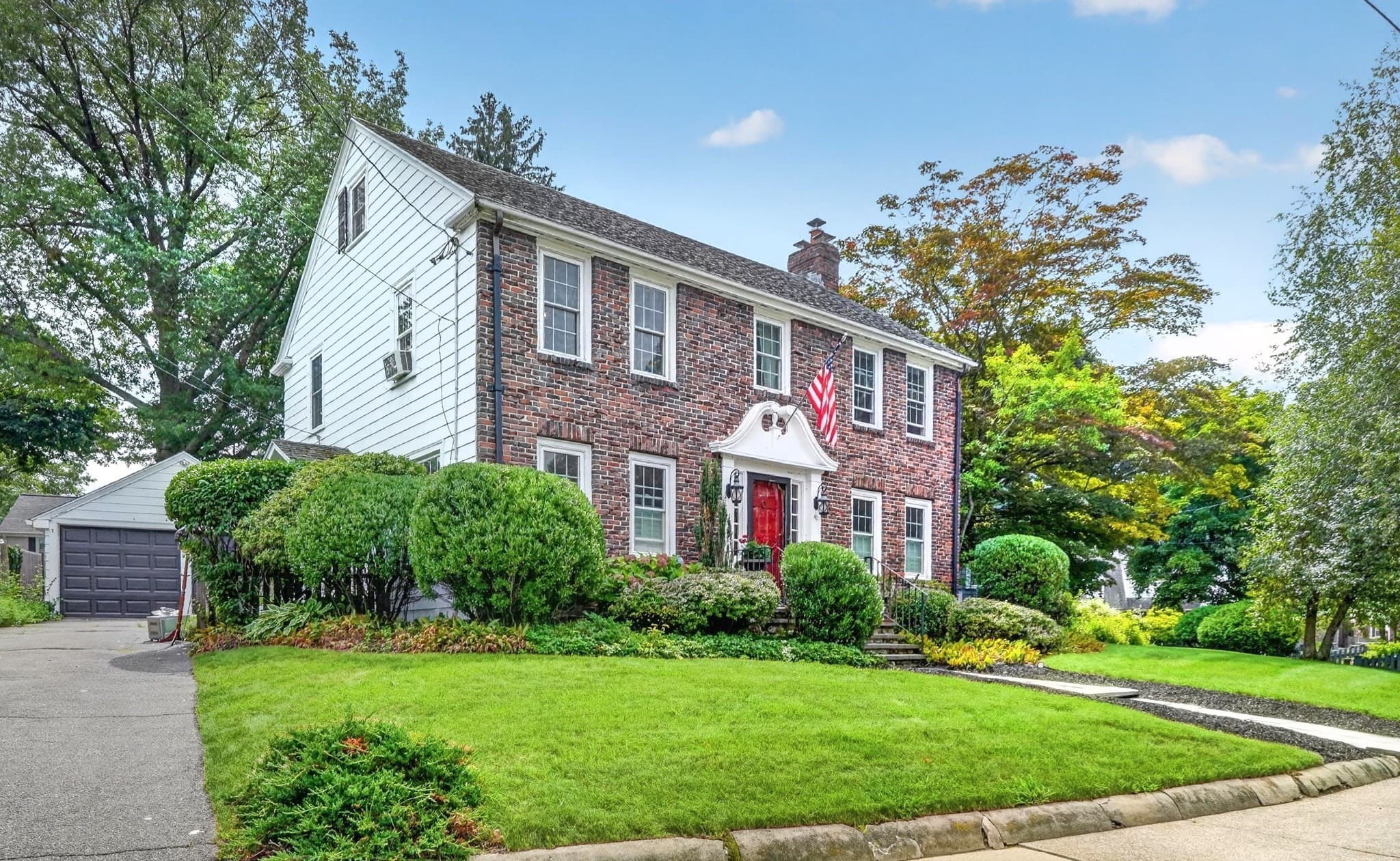 Single Family Residence at 41 Hillcrest Ave, Melrose MA 02176, Melrose, photo 2 of 40