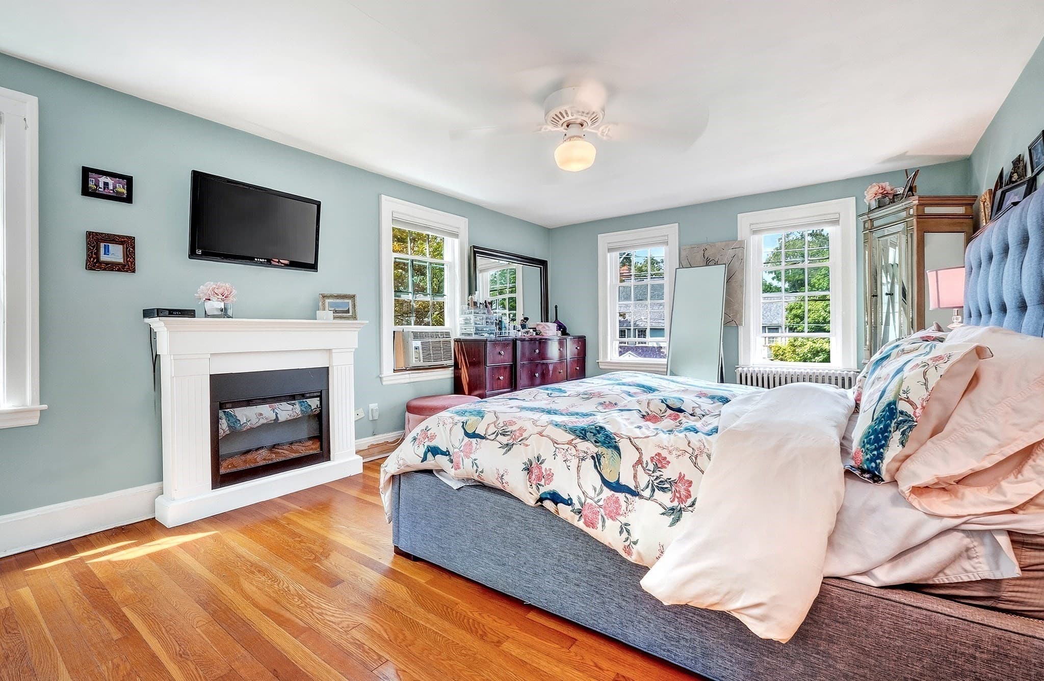 Single Family Residence at 41 Hillcrest Ave, Melrose MA 02176, Melrose, photo 25 of 40