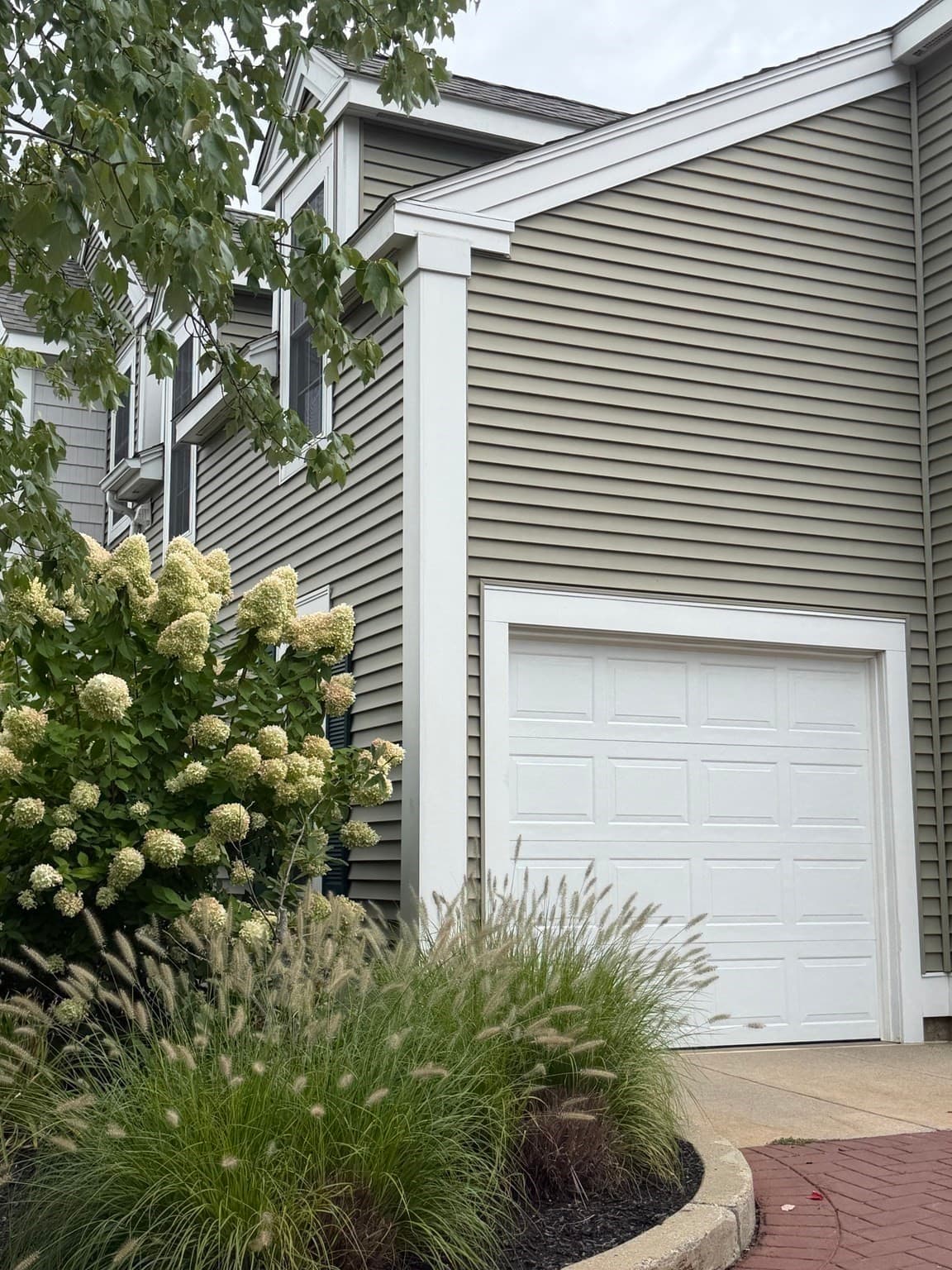 Condominium at 4 Village Dr # 4, Quincy MA 02169, photo 3 of 27