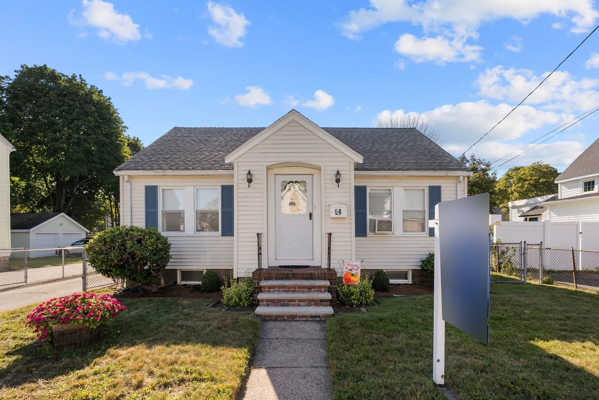 64 County St, Peabody MA 01960