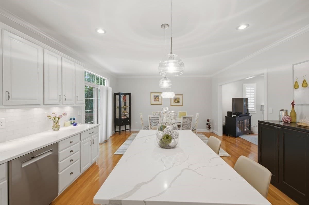 Condominium at 923 Lagrange St # 923, Boston MA 02132, Boston, photo 5 of 42