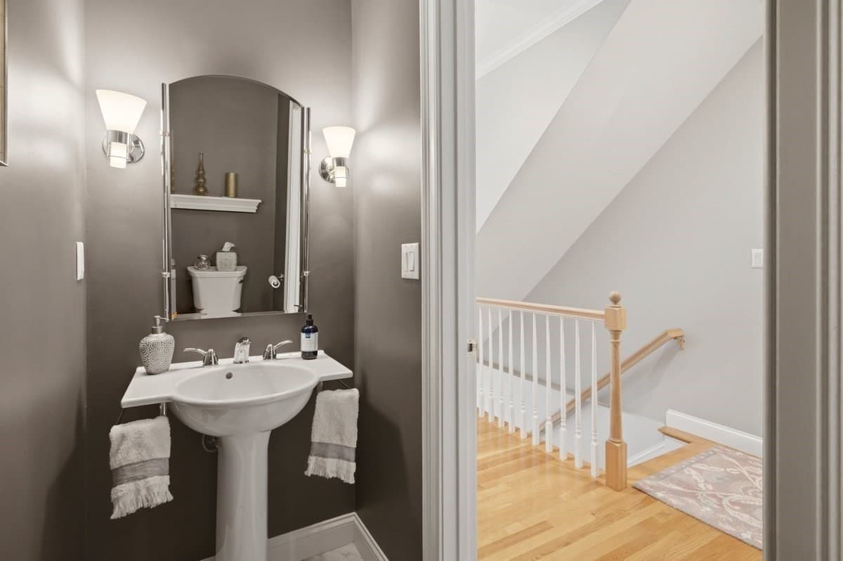 Condominium at 923 Lagrange St # 923, Boston MA 02132, Boston, photo 14 of 42