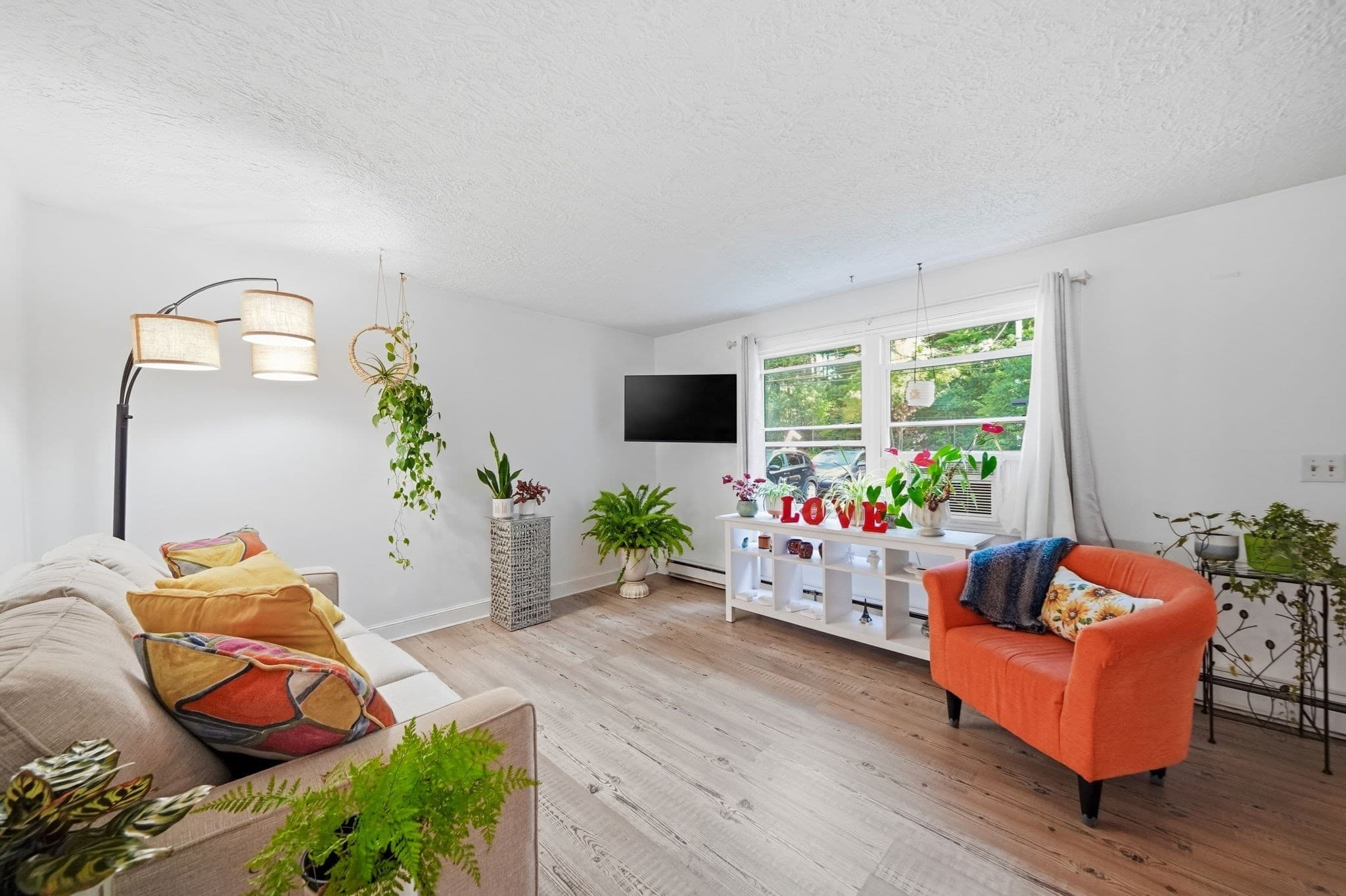 Condominium at 440 Caswell St # B, Taunton MA 02718, Taunton, photo 6 of 42