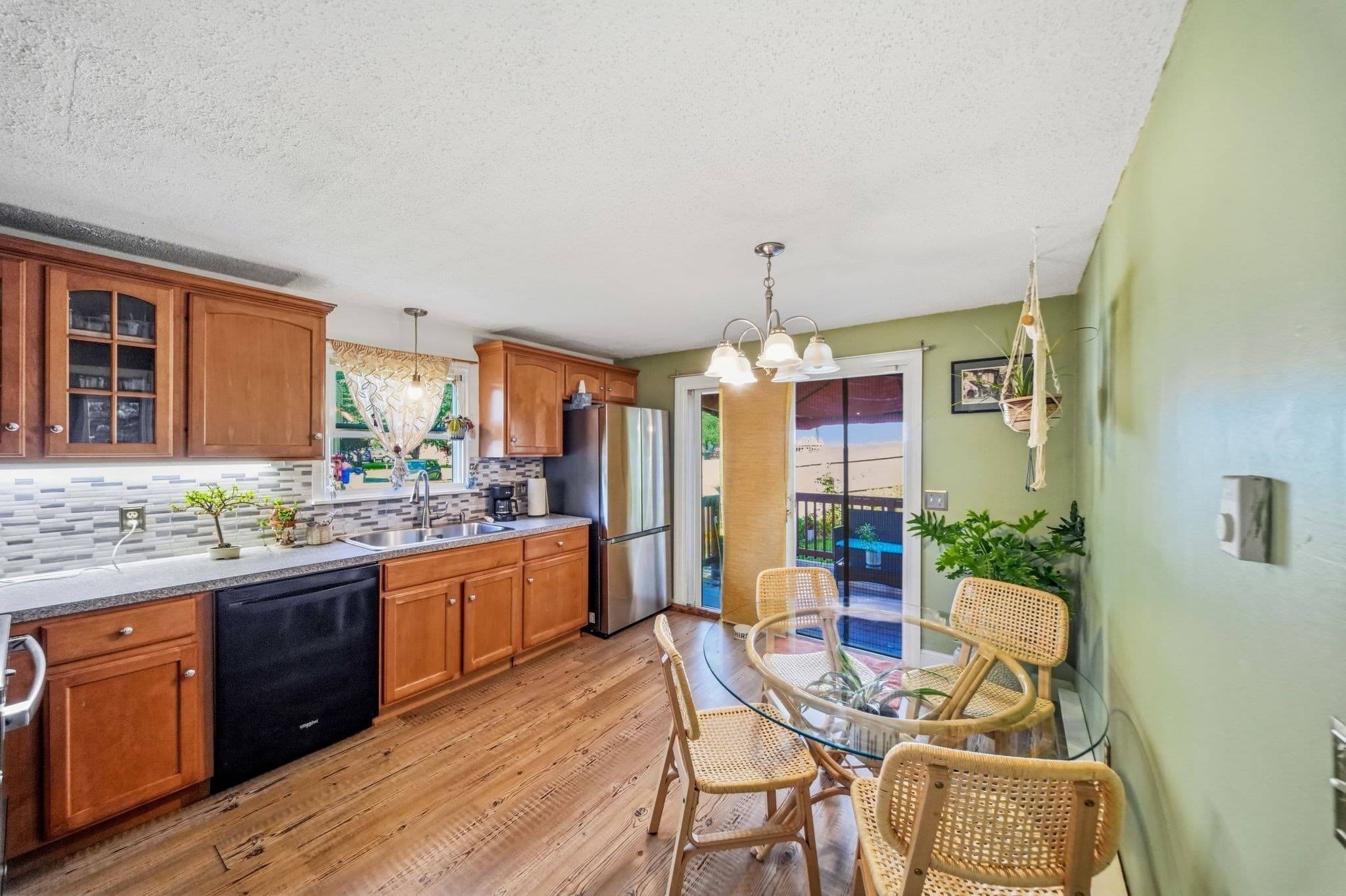 Condominium at 440 Caswell St # B, Taunton MA 02718, Taunton, photo 9 of 42