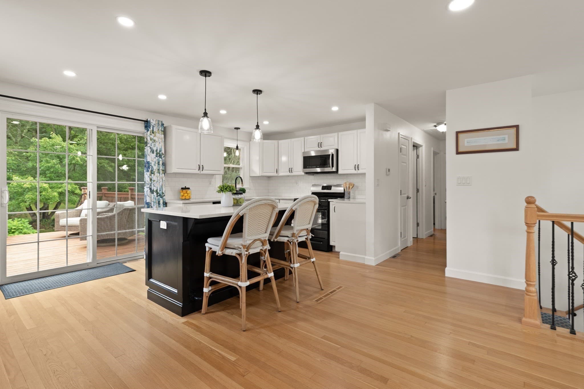 Single Family Residence at 24 Sleigh Rd, Chelmsford MA 01824, photo 9 of 40