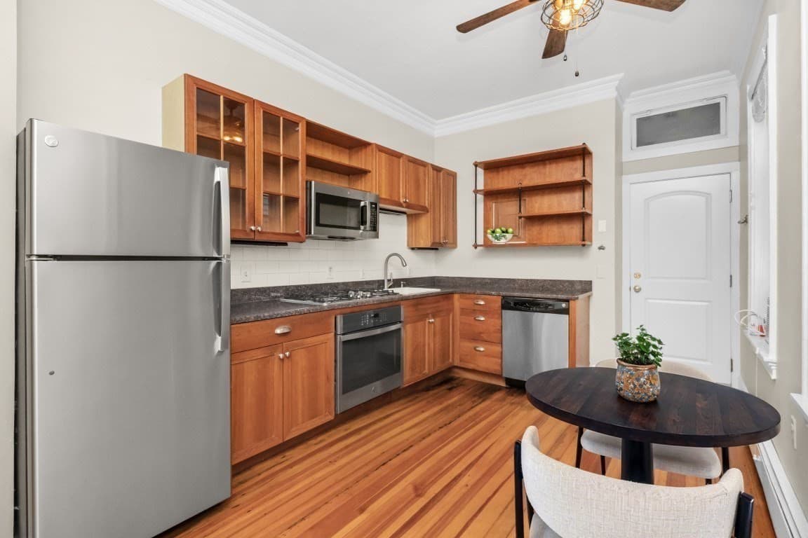 Condominium at 421 E 3rd St # 1, Boston MA 02127, Boston, photo 2 of 28