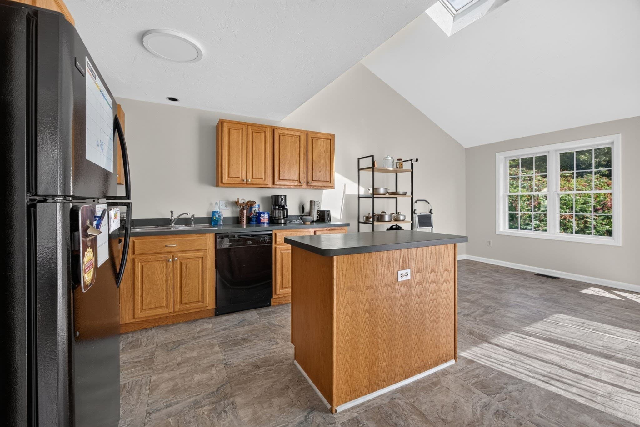 Condex at 58 Ledgecrest Dr # 58, Worcester MA 01603, Worcester, photo 16 of 42