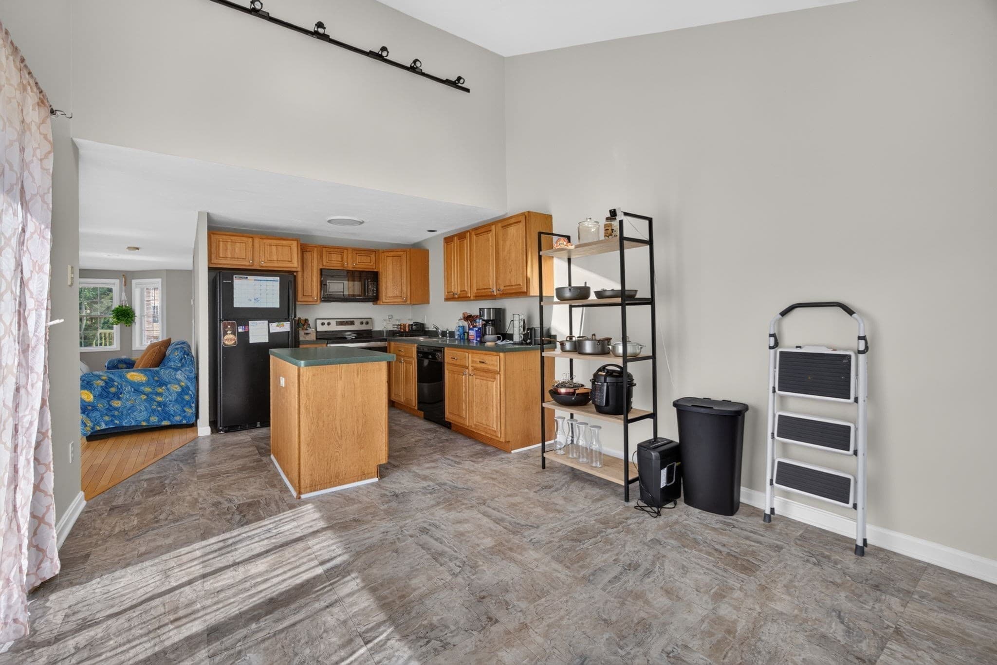 Condex at 58 Ledgecrest Dr # 58, Worcester MA 01603, Worcester, photo 19 of 42