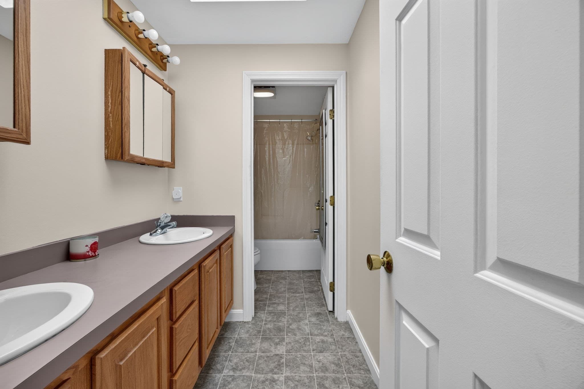 Condex at 58 Ledgecrest Dr # 58, Worcester MA 01603, Worcester, photo 29 of 42