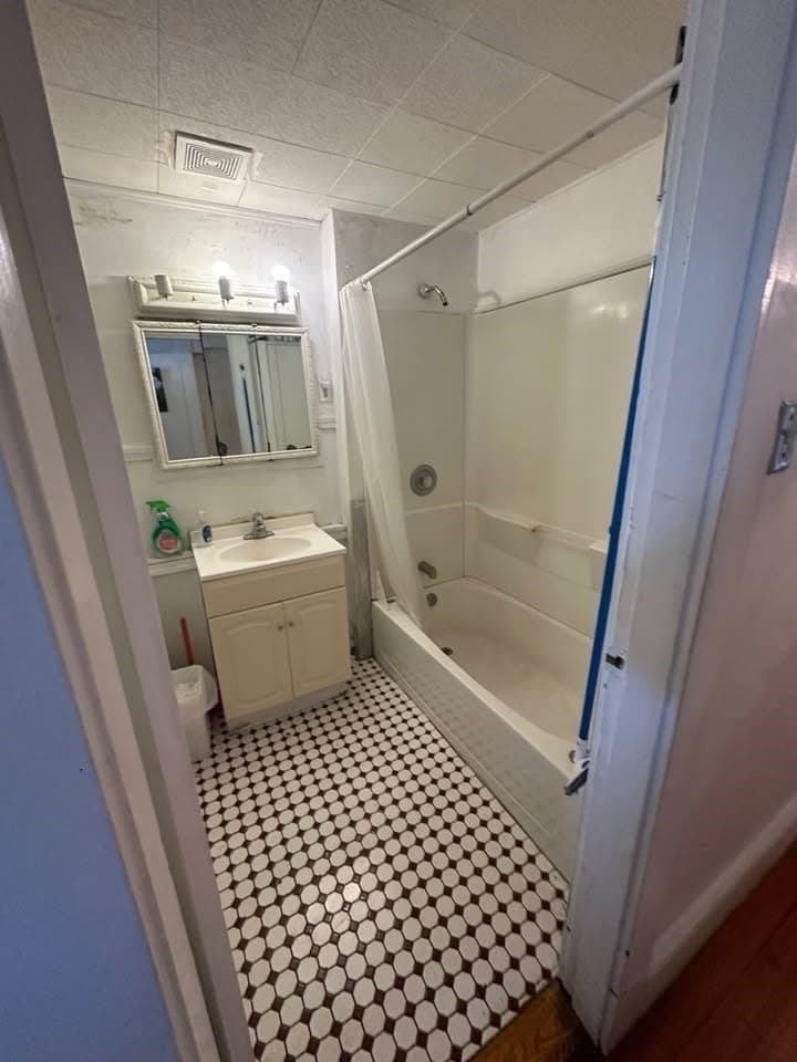 3 Family - 3 Units Up/Down at 17 George St, Somerville MA 02145, Somerville, photo 11 of 17