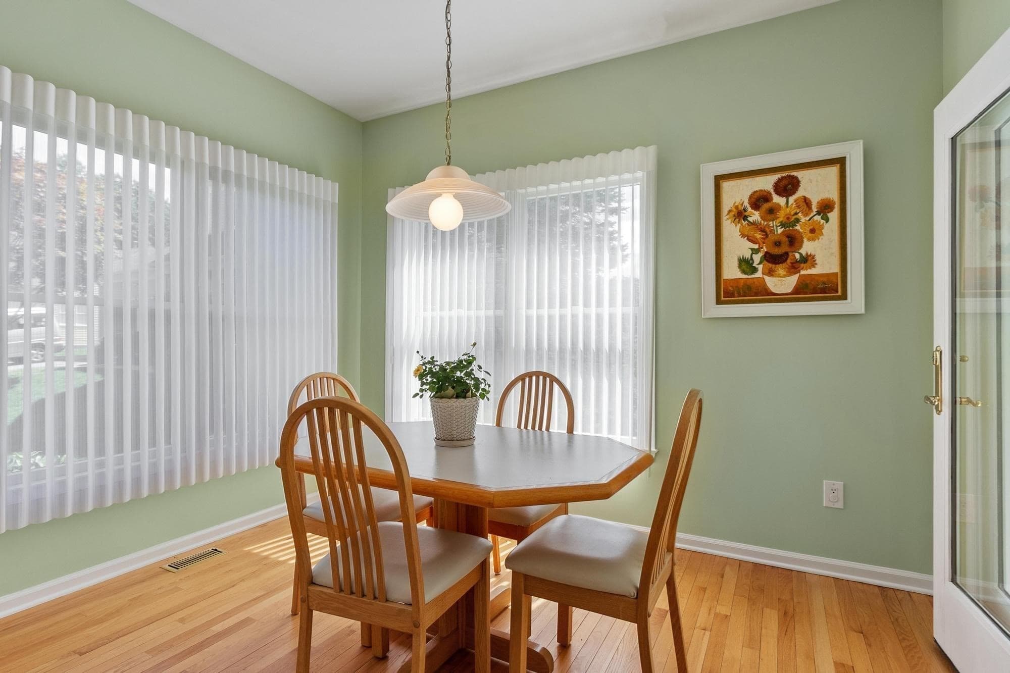 Single Family Residence at 2 Nelson Cir, Bedford MA 01730, Bedford, photo 17 of 37