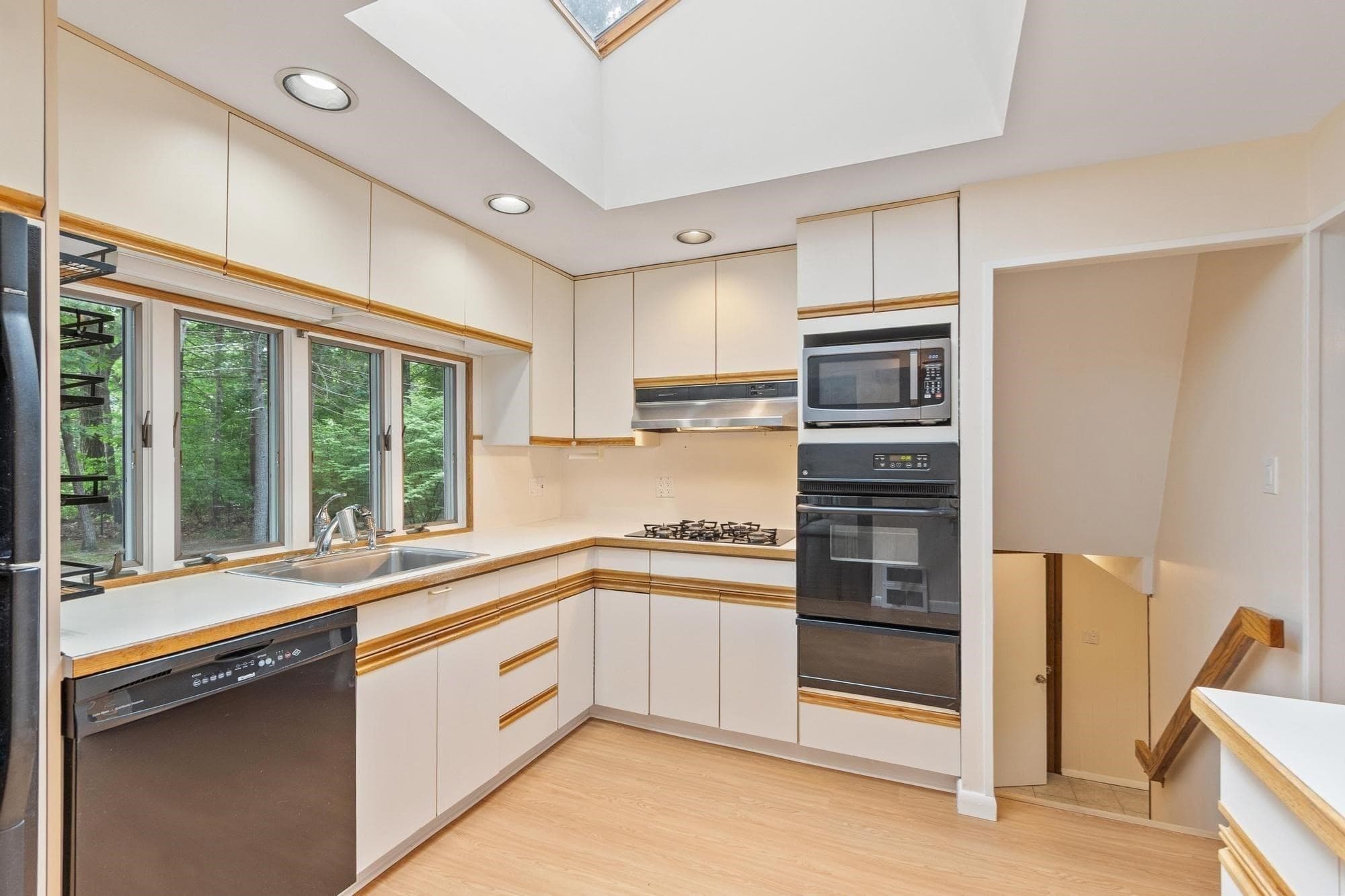 Single Family Residence at 10 Brentwood, Sudbury MA 01776, Sudbury, photo 21 of 42