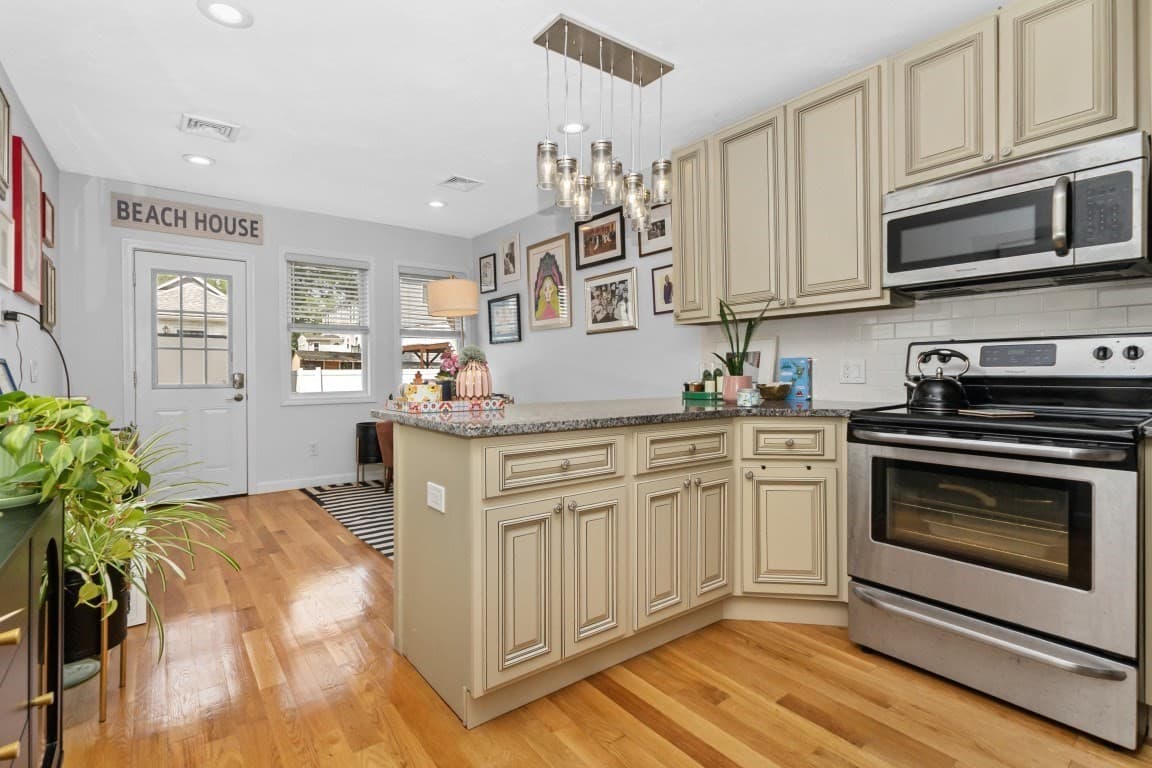 Single Family Residence at 12 Argyle St, Revere MA 02151, Revere, photo 5 of 13