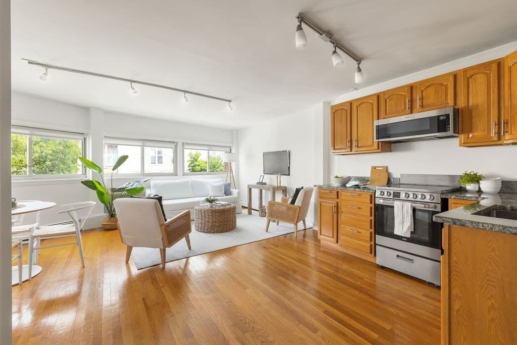 Condominium at 348 Franklin St # 3A, Cambridge MA 02139, Cambridge, photo 3 of 22