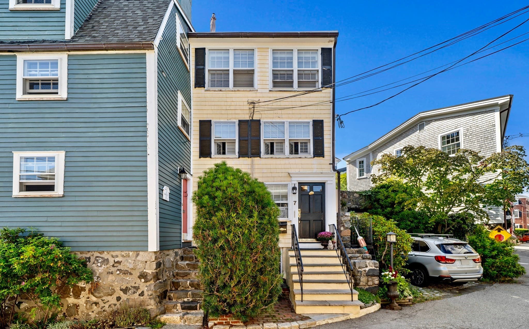 7 Lee # 3, Marblehead MA 01945