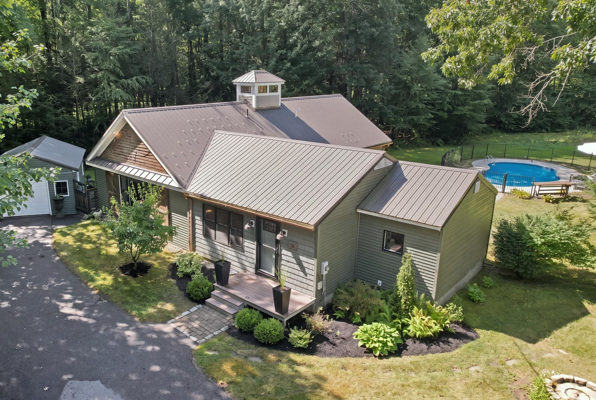 Single Family Residence at 44 Beech Hill Rd, Exeter NH 03833, Exeter, photo 2 of 37