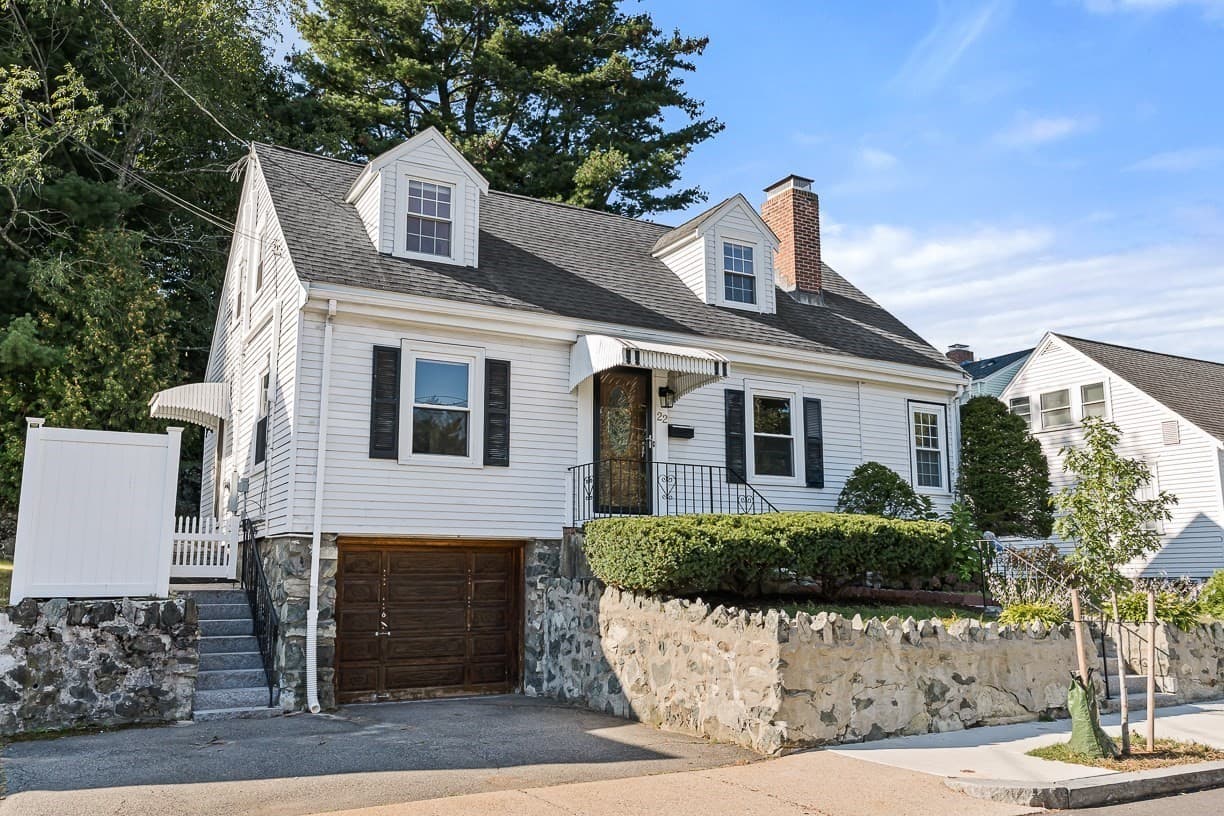 22 Glen Rock Ave, Malden MA 02148