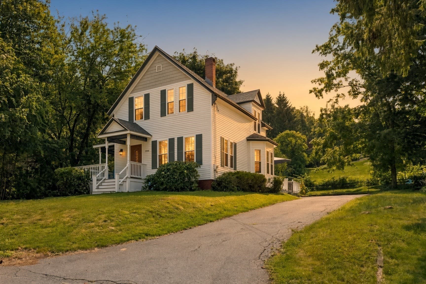 Single Family Residence at 998 Boston Rd, Haverhill MA 01835, Haverhill, photo 2 of 42