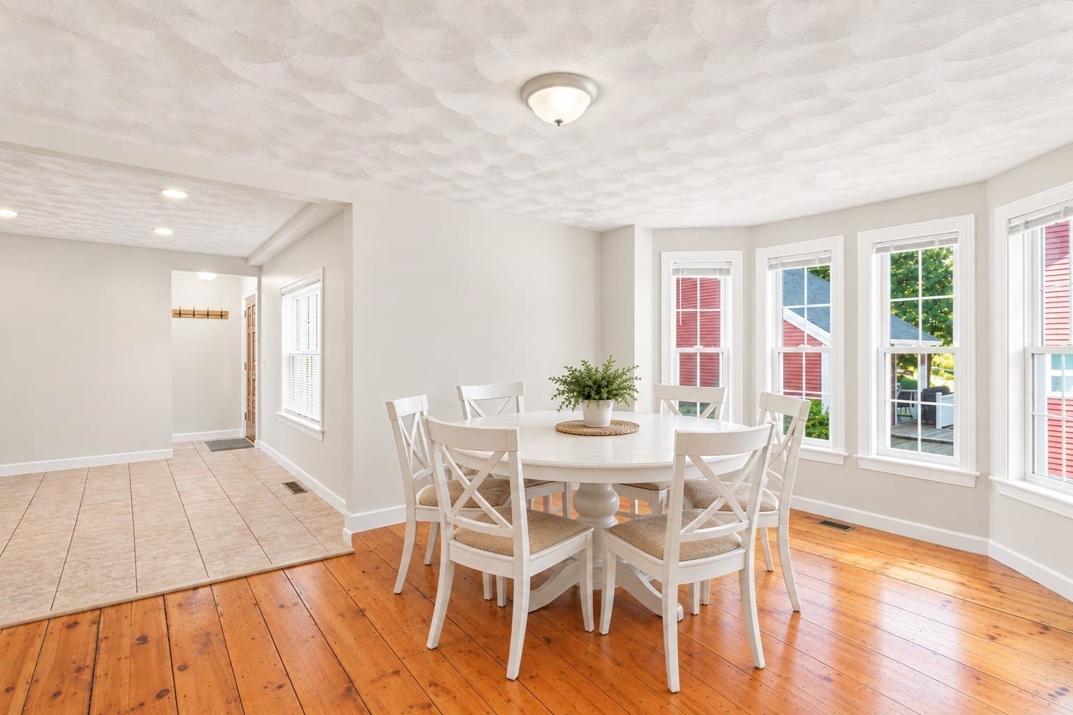 Single Family Residence at 998 Boston Rd, Haverhill MA 01835, Haverhill, photo 6 of 42