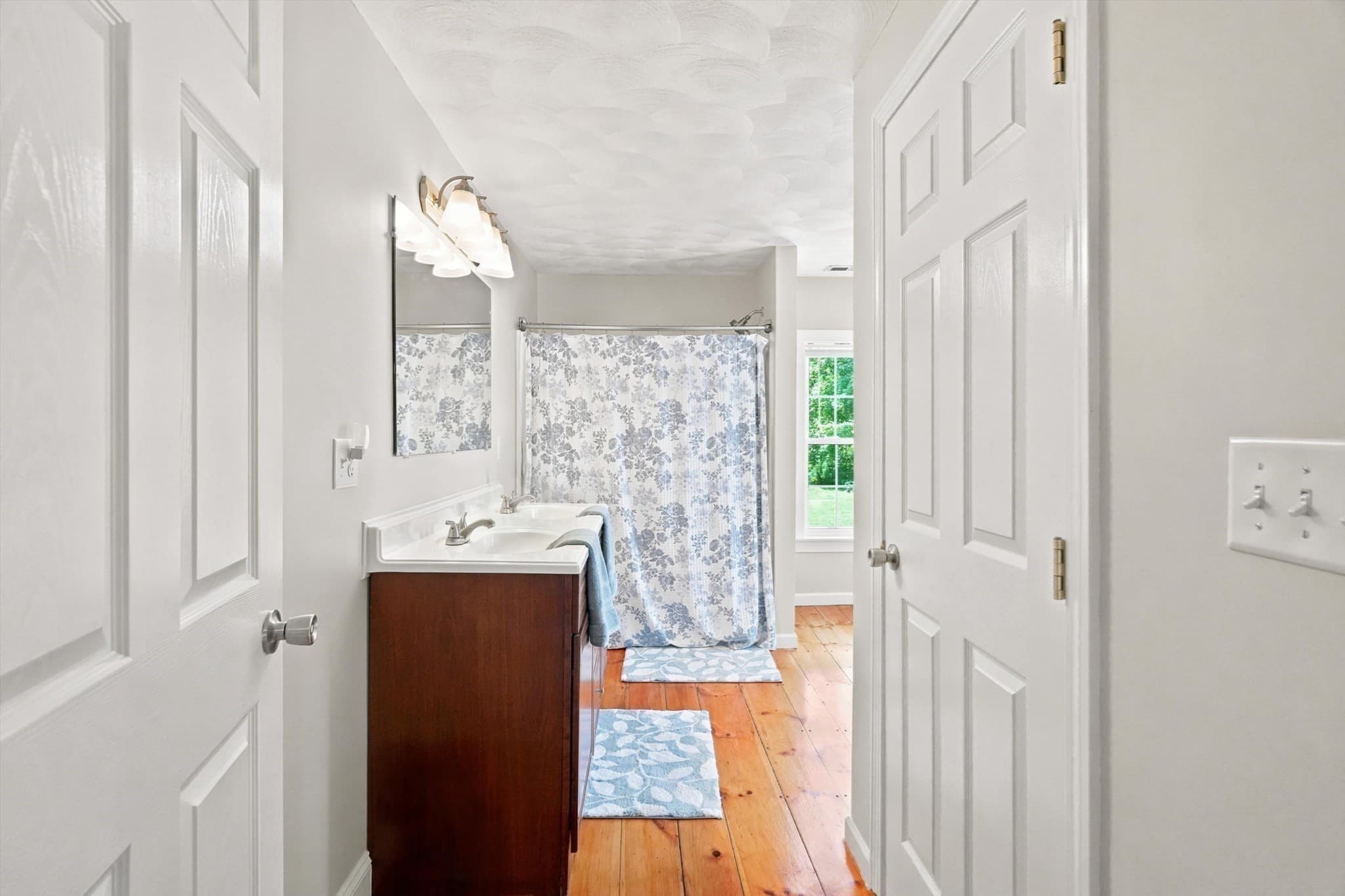 Single Family Residence at 998 Boston Rd, Haverhill MA 01835, Haverhill, photo 17 of 42