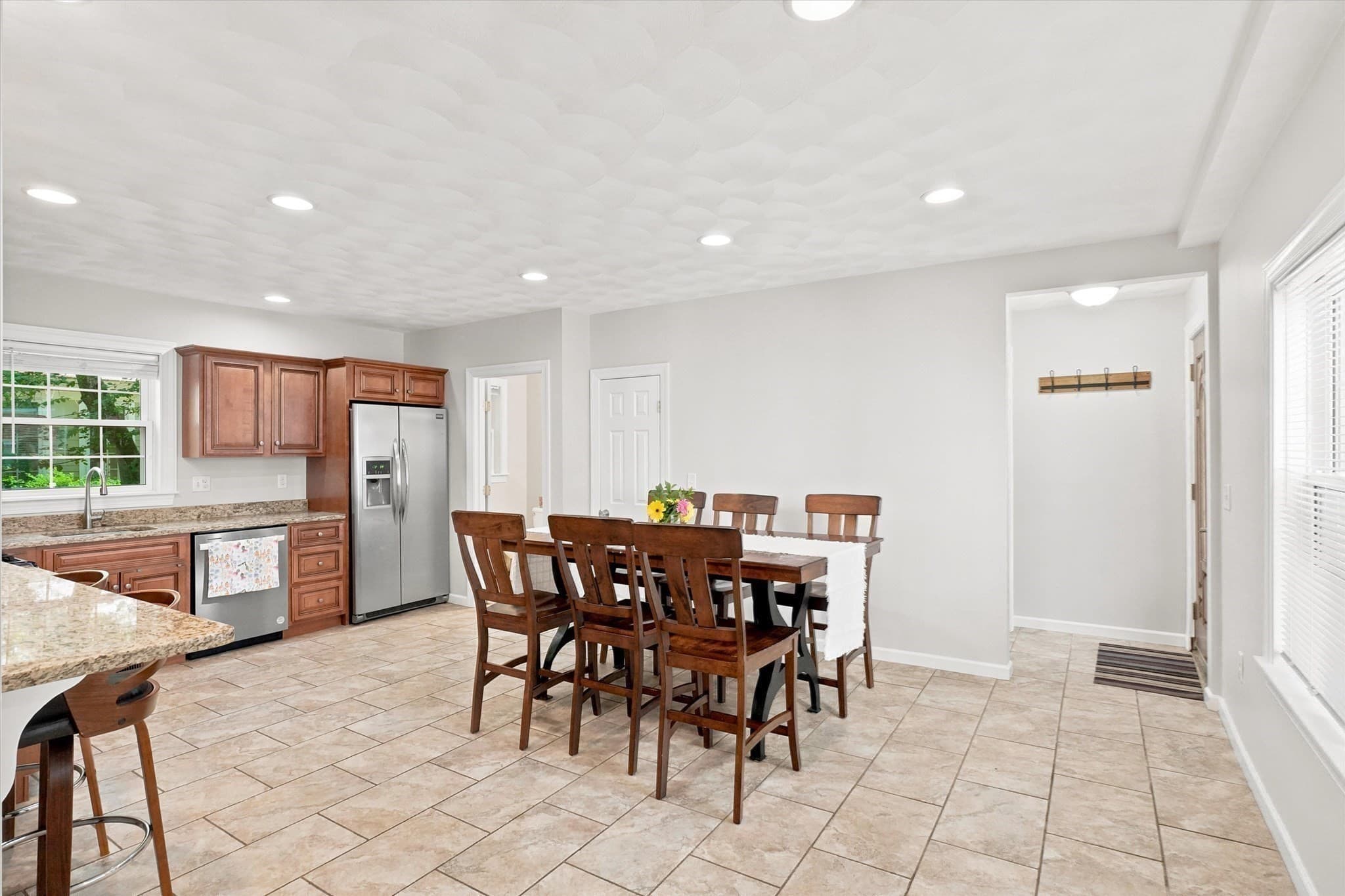 Single Family Residence at 998 Boston Rd, Haverhill MA 01835, Haverhill, photo 10 of 42