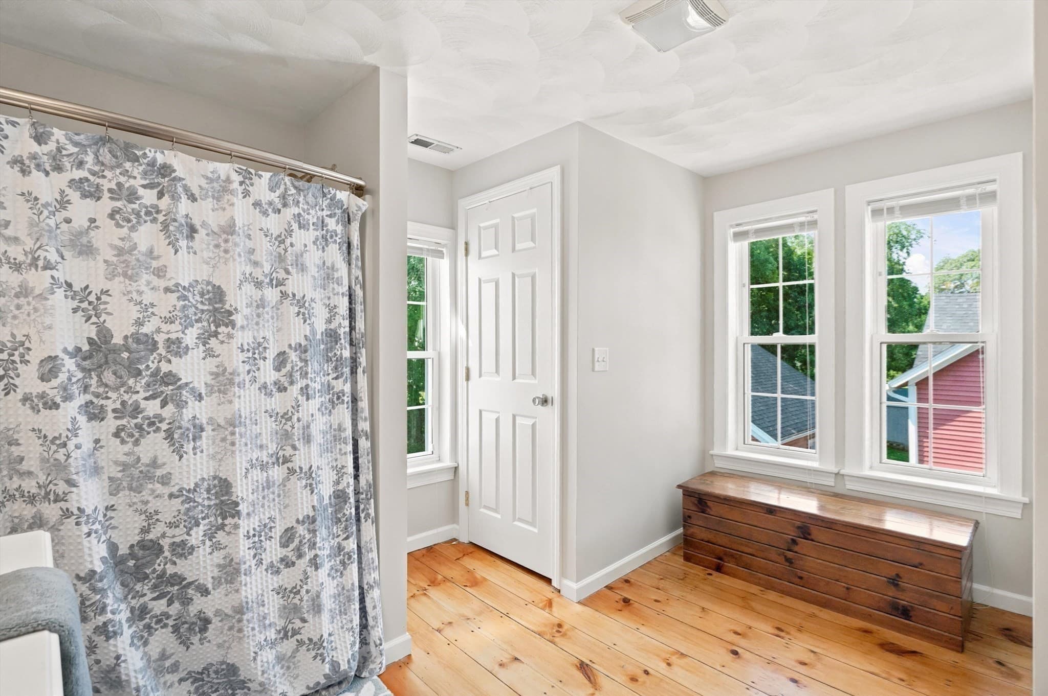 Single Family Residence at 998 Boston Rd, Haverhill MA 01835, Haverhill, photo 18 of 42