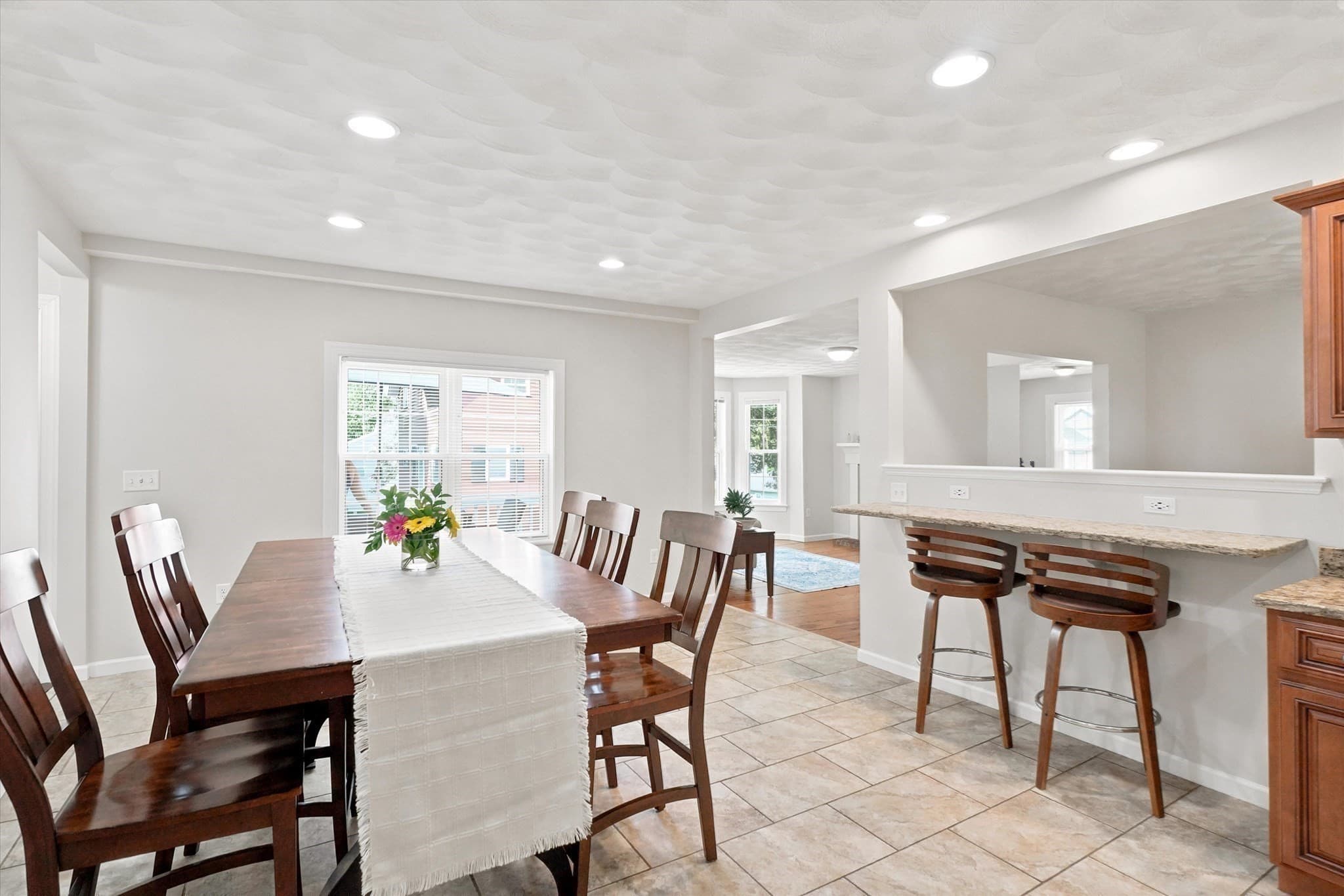 Single Family Residence at 998 Boston Rd, Haverhill MA 01835, Haverhill, photo 11 of 42