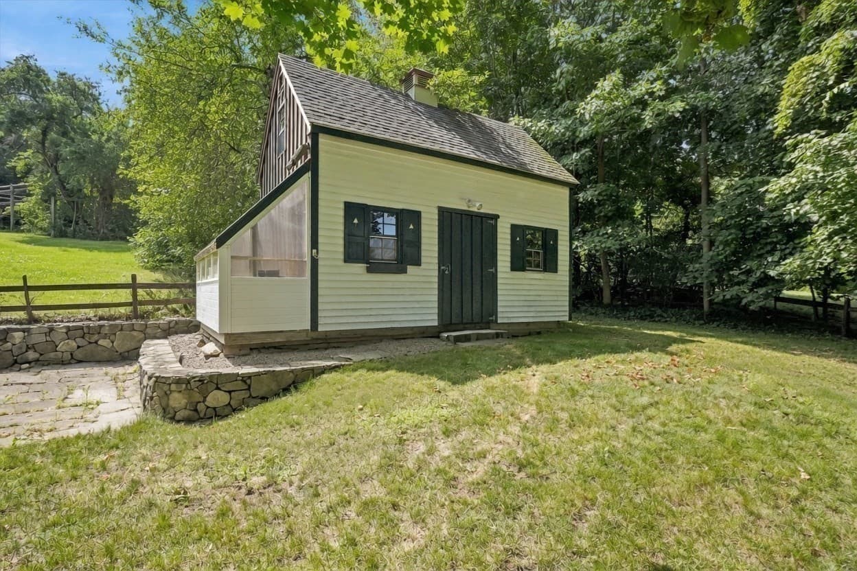 Single Family Residence at 998 Boston Rd, Haverhill MA 01835, Haverhill, photo 4 of 42