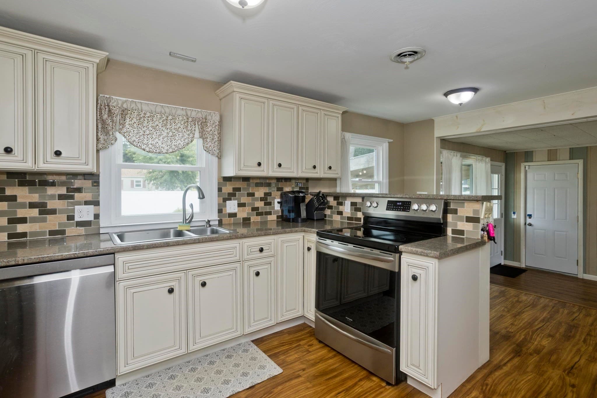 Single Family Residence at 41 Dartmouth St, Agawam MA 01001, Agawam, photo 14 of 26