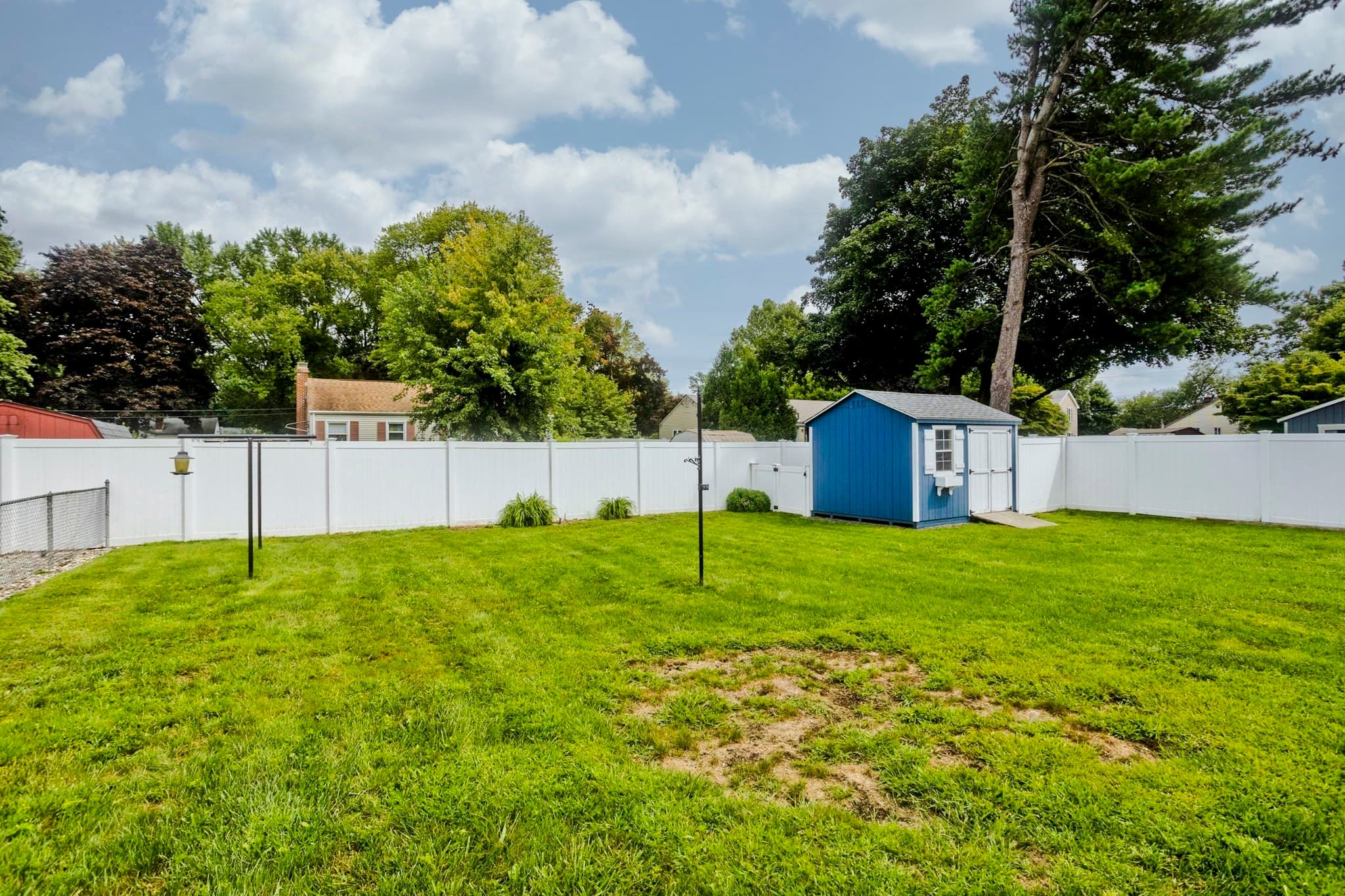 Single Family Residence at 41 Dartmouth St, Agawam MA 01001, Agawam, photo 8 of 26
