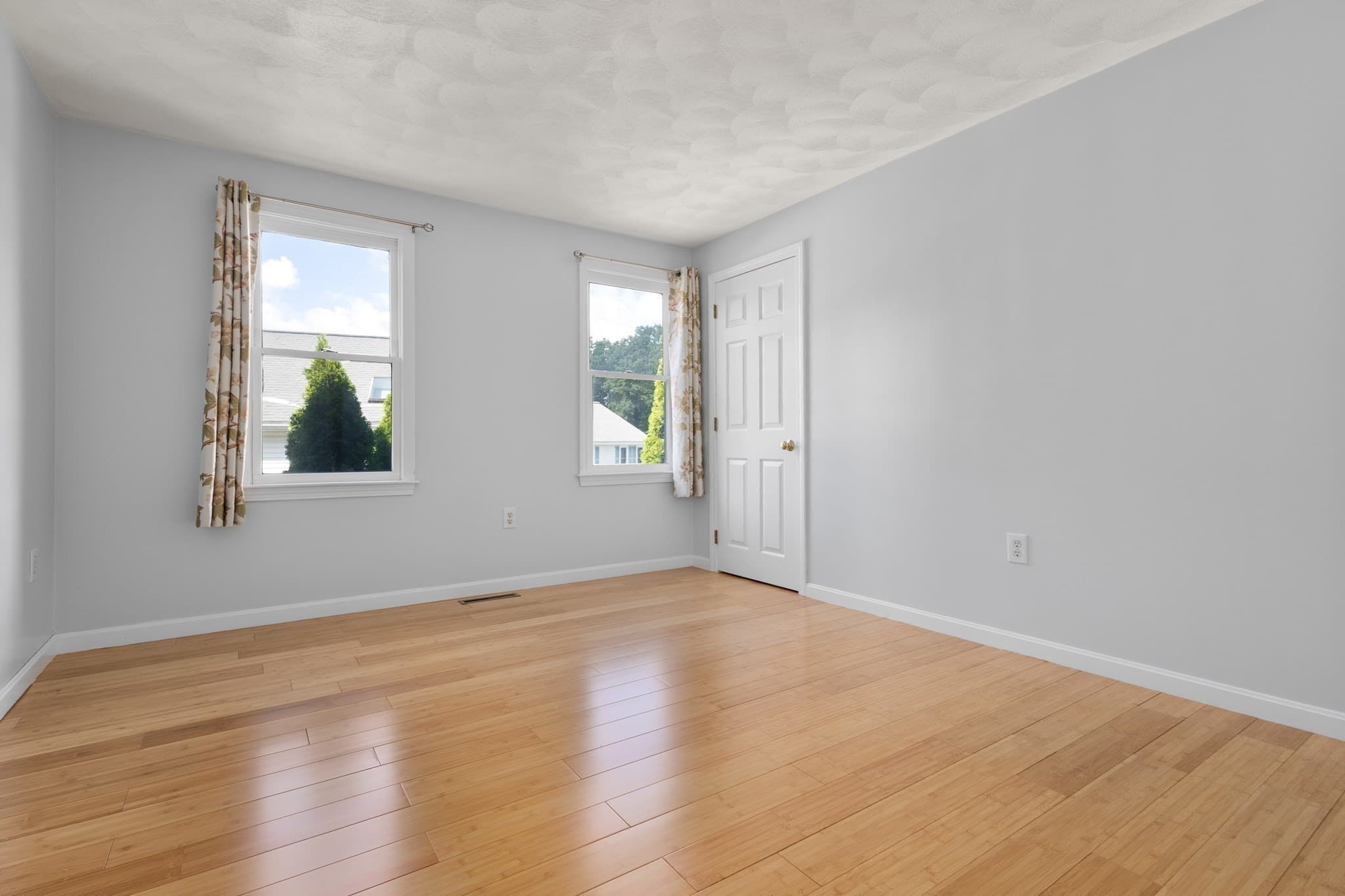 Single Family Residence at 20 Hatikva Way, Chelmsford MA 01863, photo 29 of 36