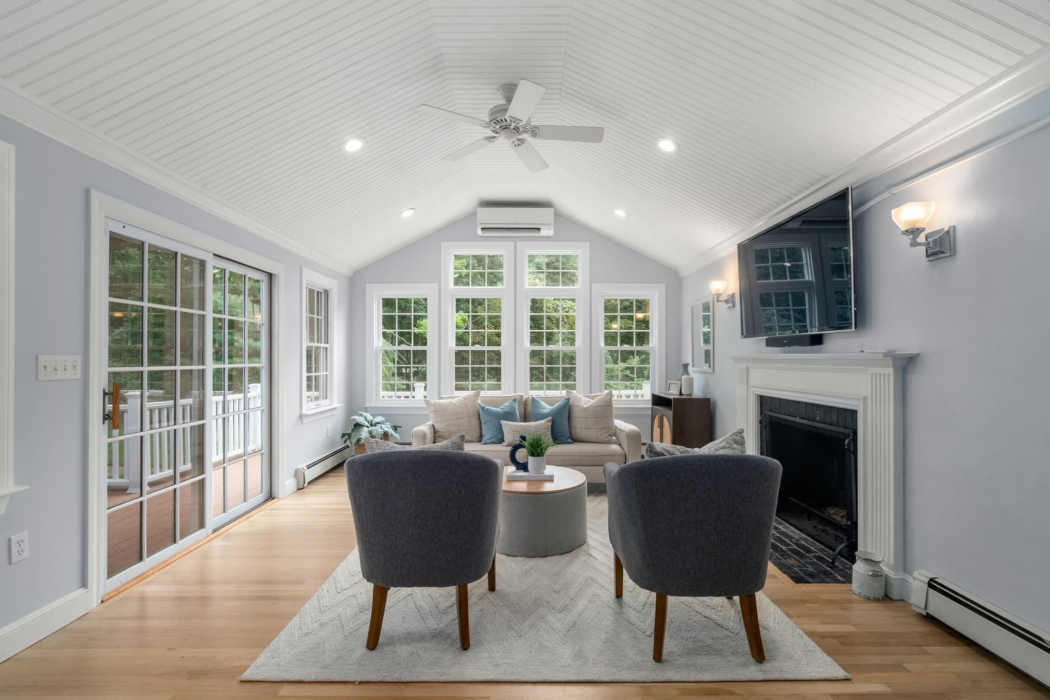 Single Family Residence at 1375 Brush Hill Rd, Milton MA 02186, Milton, photo 2 of 33