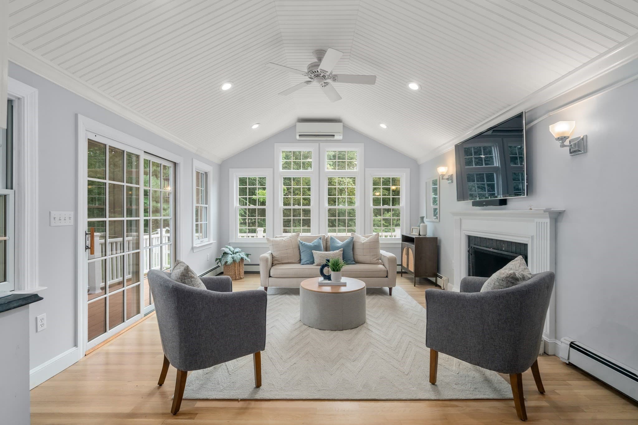 Single Family Residence at 1375 Brush Hill Rd, Milton MA 02186, Milton, photo 13 of 33