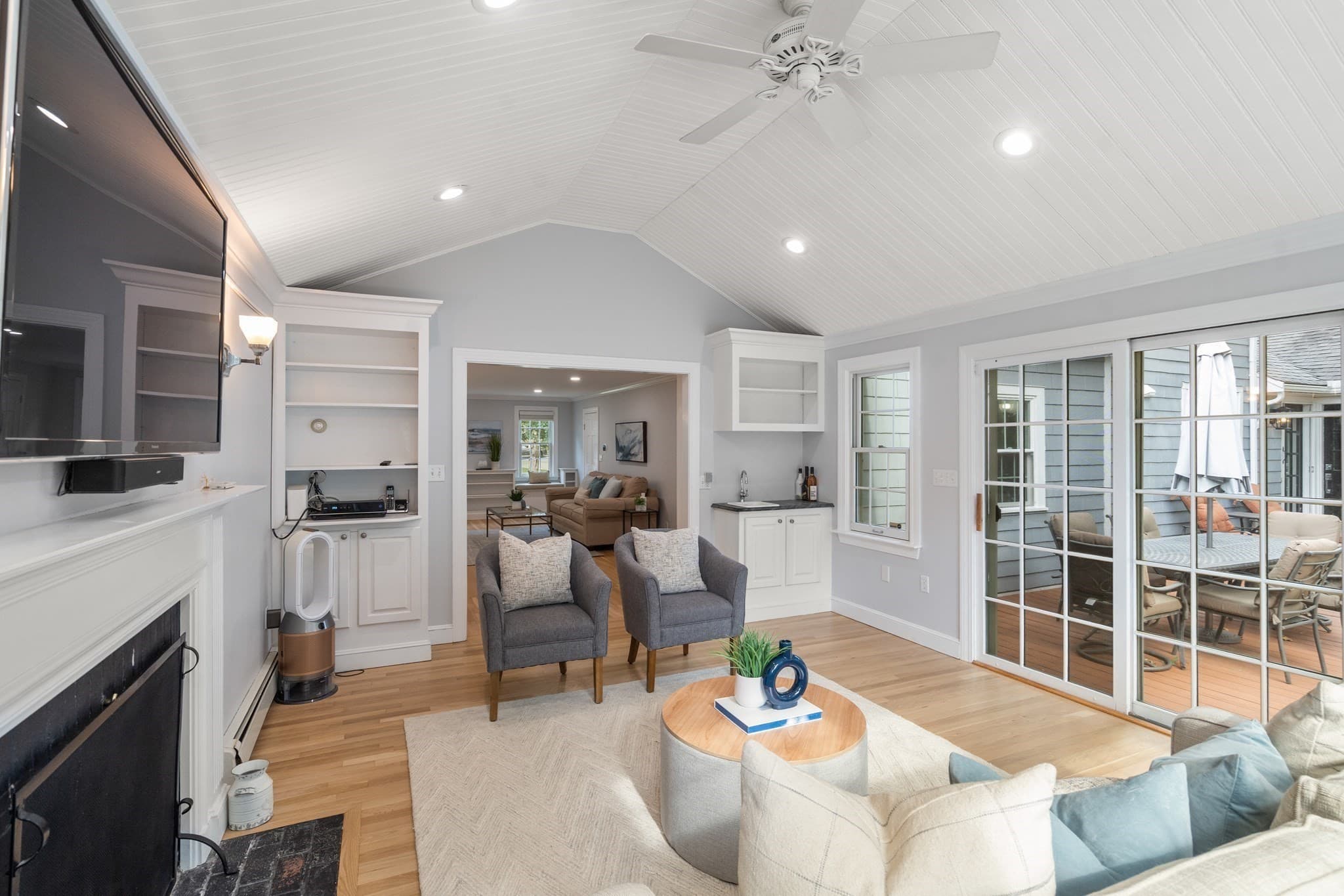 Single Family Residence at 1375 Brush Hill Rd, Milton MA 02186, Milton, photo 14 of 33