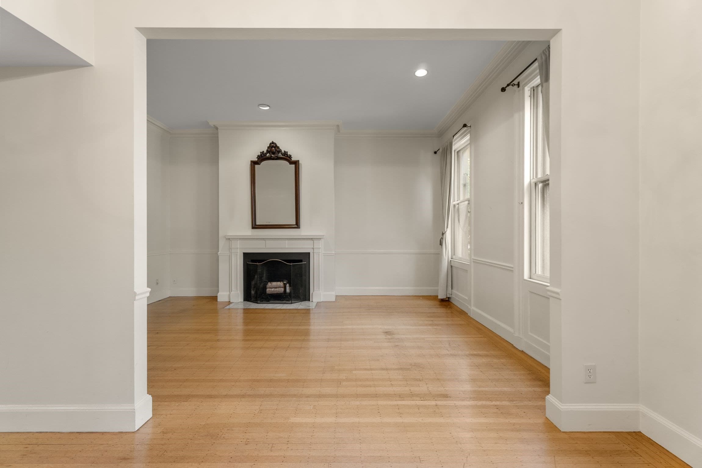 Condominium at 180 Marlborough St. # 1, Boston MA 02116, photo 6 of 21