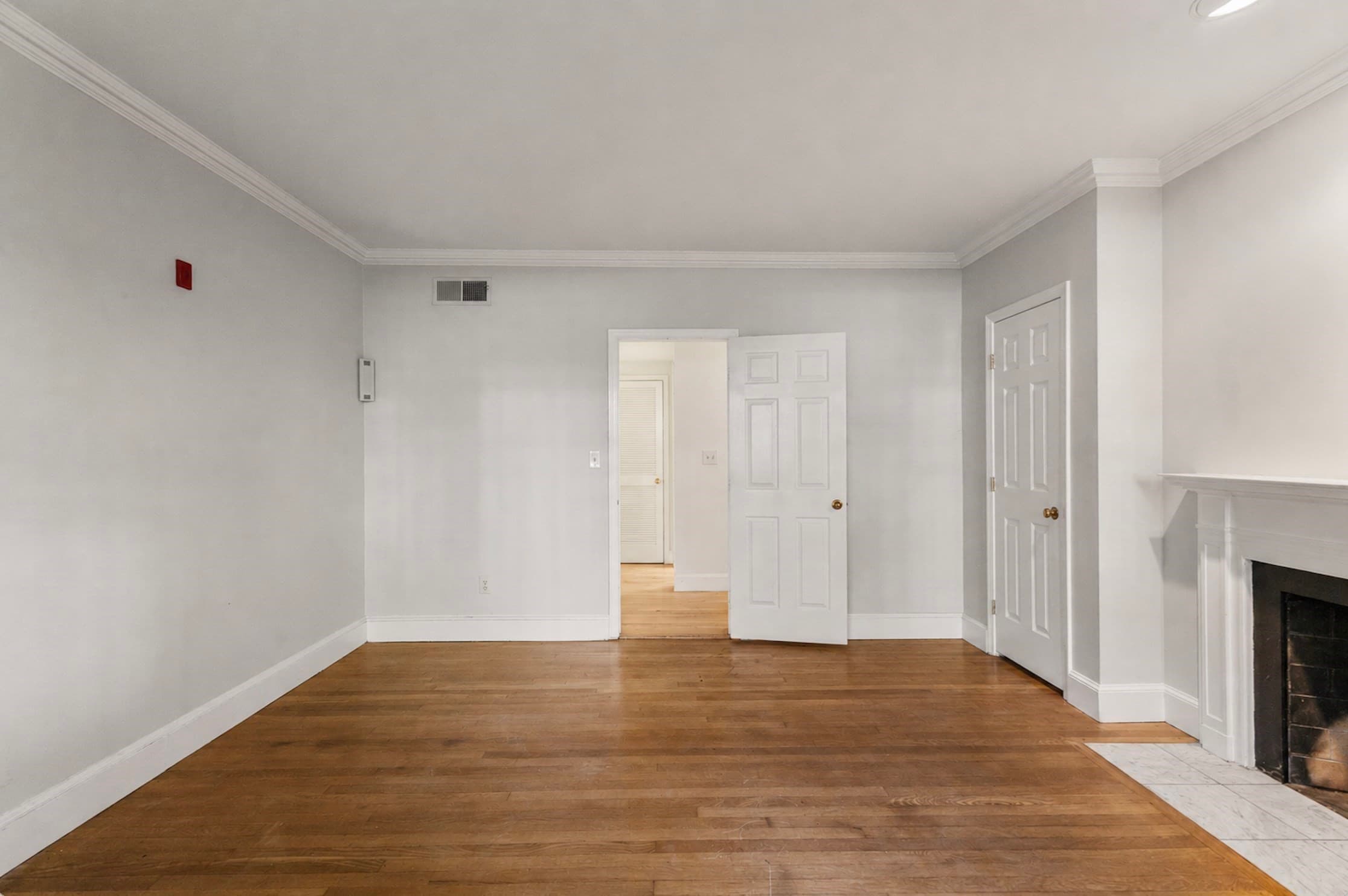 Condominium at 180 Marlborough St. # 1, Boston MA 02116, photo 16 of 21