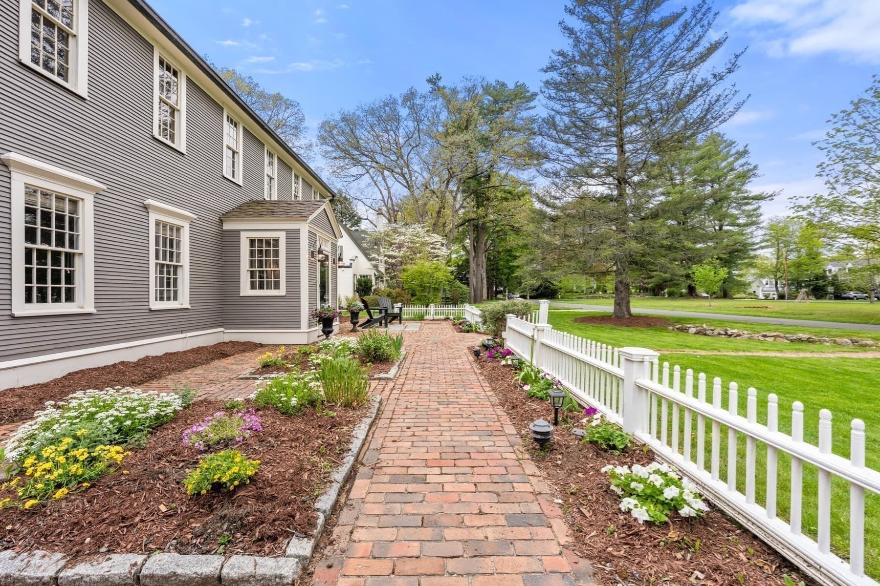 Single Family Residence at 41 Longmeadow Road, Wellesley MA 02482, Wellesley, photo 3 of 41