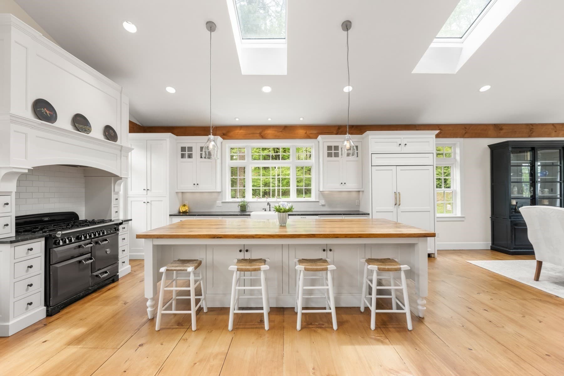 Single Family Residence at 41 Longmeadow Road, Wellesley MA 02482, Wellesley, photo 9 of 41