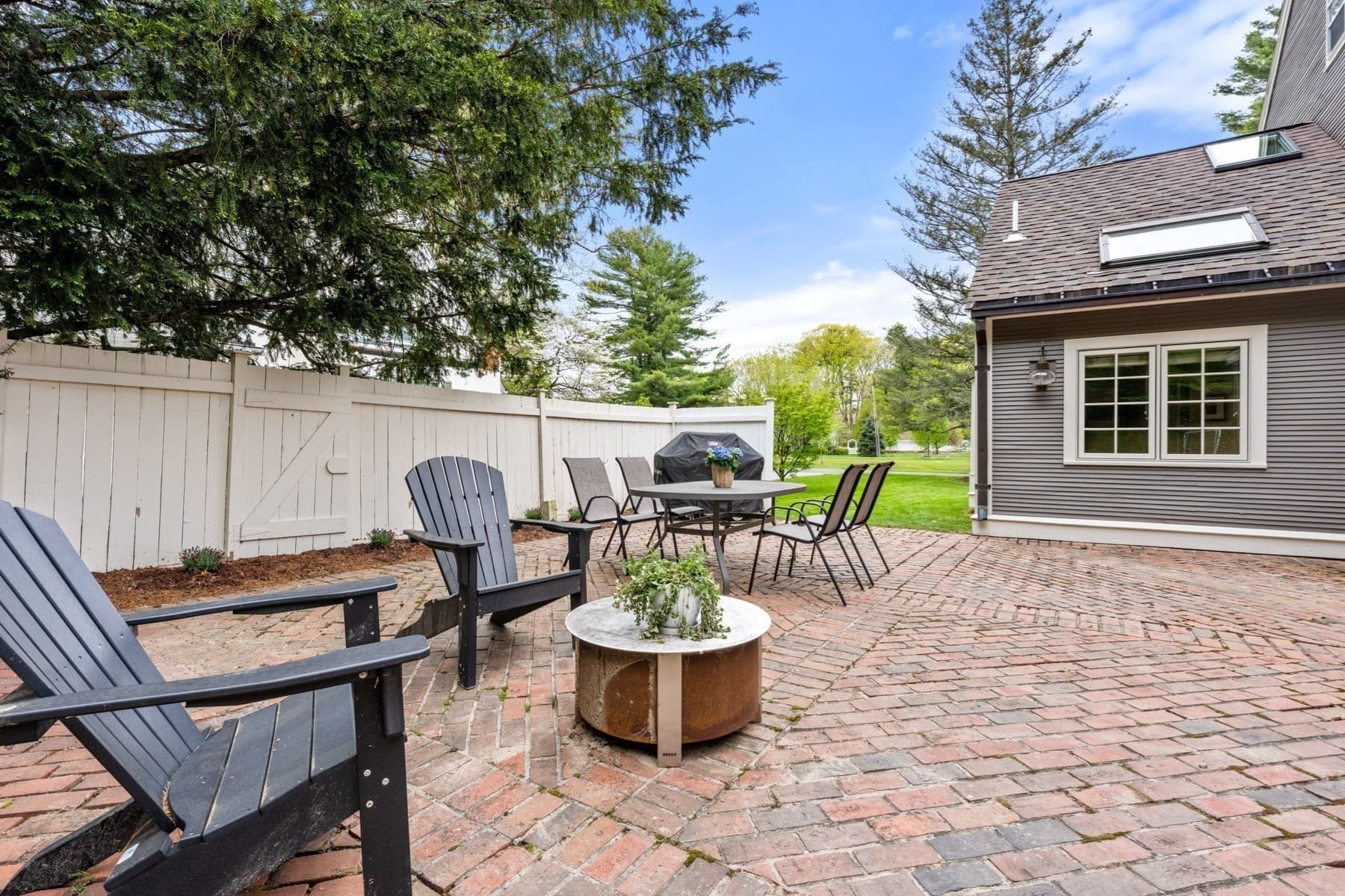 Single Family Residence at 41 Longmeadow Road, Wellesley MA 02482, Wellesley, photo 35 of 41