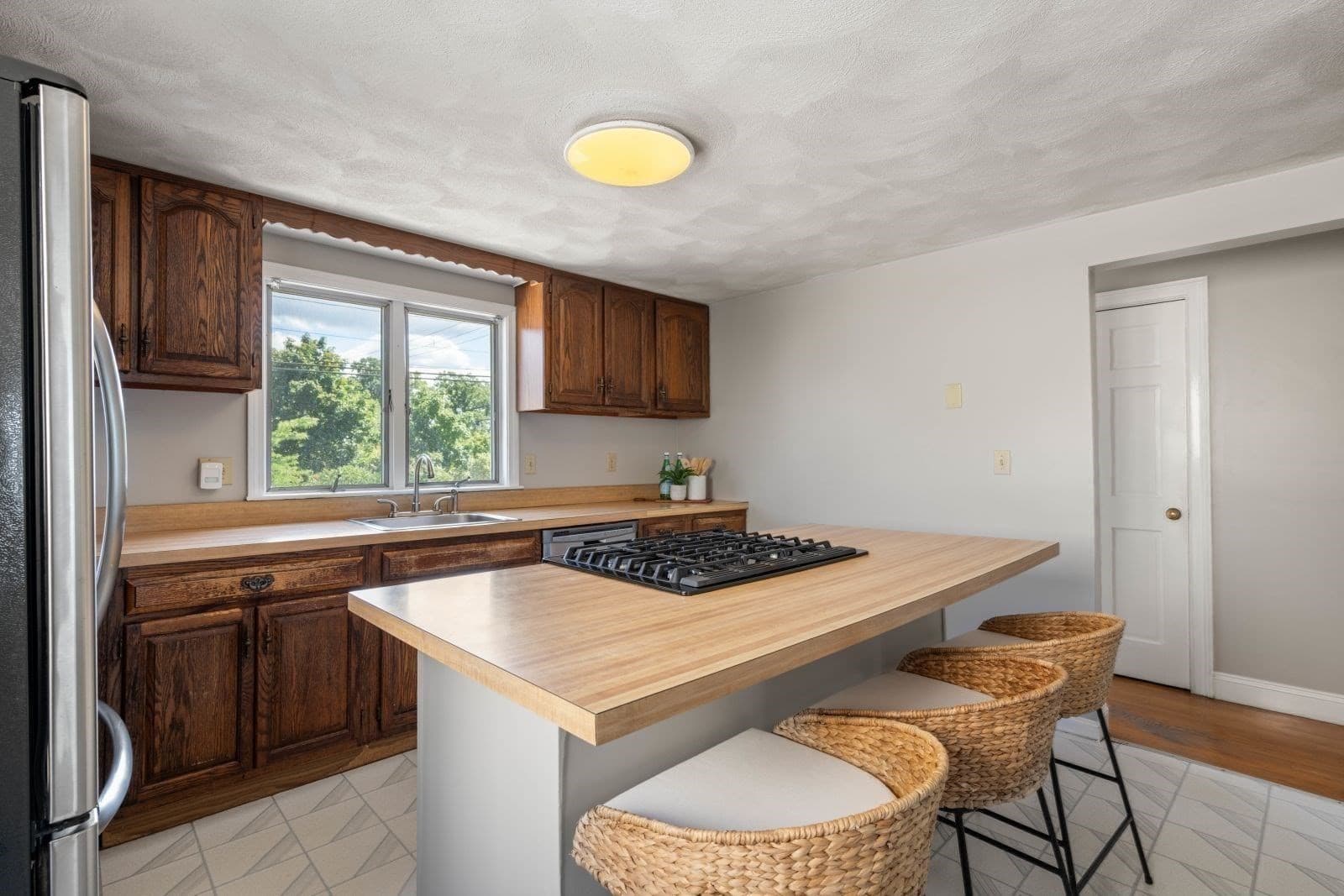 Single Family Residence at 706 Sea St, Quincy MA 02169, Quincy, photo 28 of 29