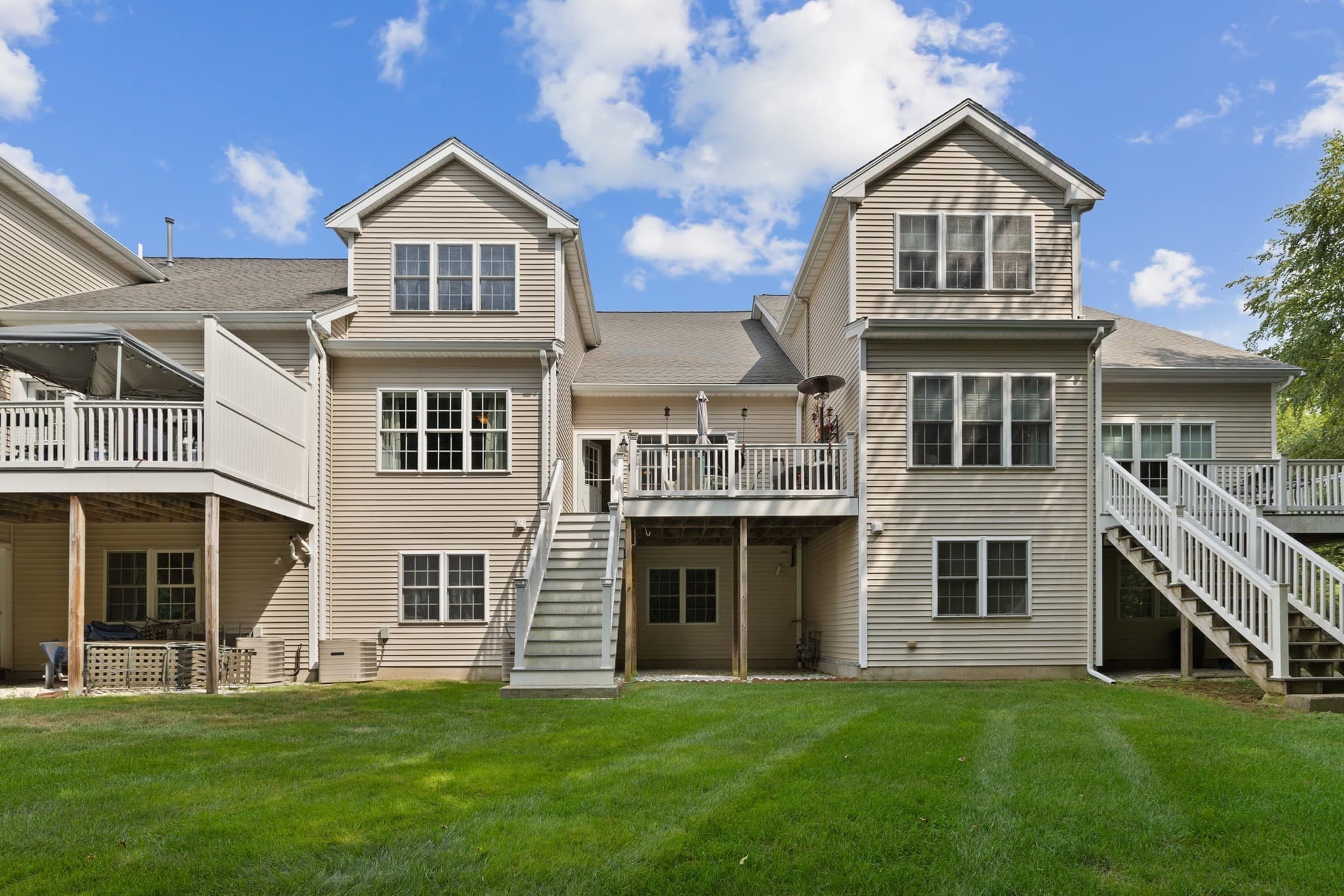 Condominium at 1 Pine Ridge Dr # 2, Medway MA 02053, Medway, photo 31 of 33