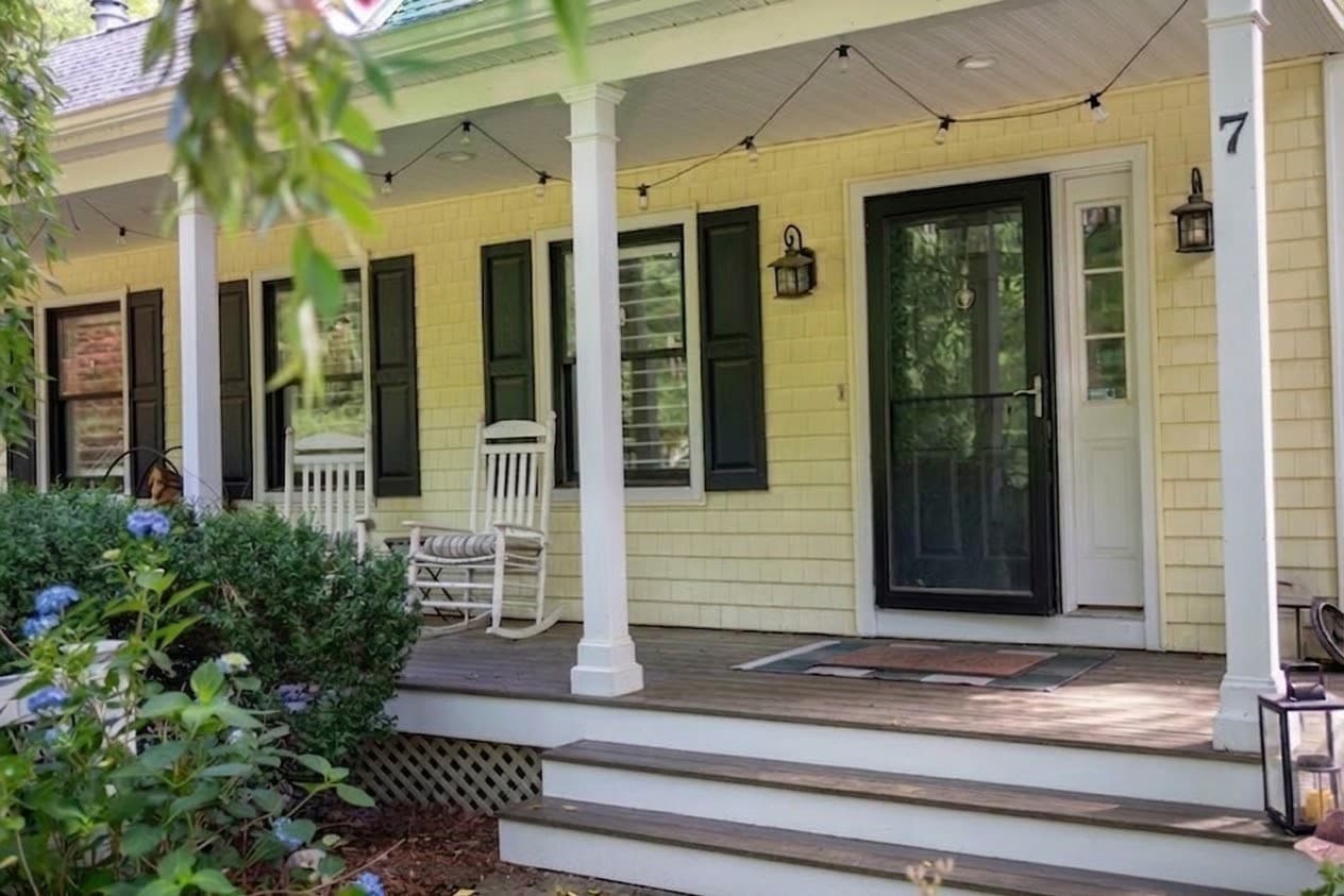 Single Family Residence at 7 Pond St, Hopkinton MA 01748, Hopkinton, photo 13 of 42