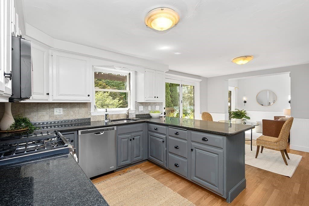 Single Family Residence at 7 Pond St, Hopkinton MA 01748, Hopkinton, photo 22 of 42