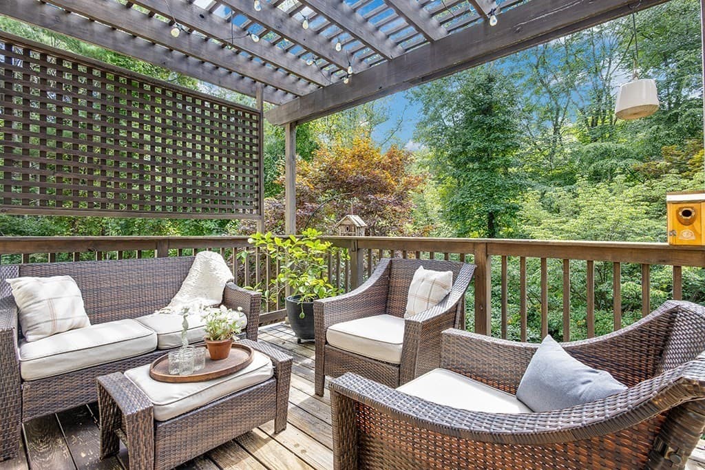 Single Family Residence at 7 Pond St, Hopkinton MA 01748, Hopkinton, photo 11 of 42