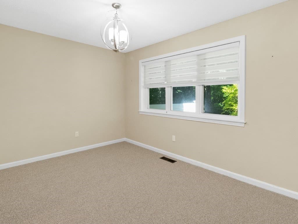 Condominium at 33 Bishops Forest Drive # 33, Waltham MA 02452, photo 17 of 41