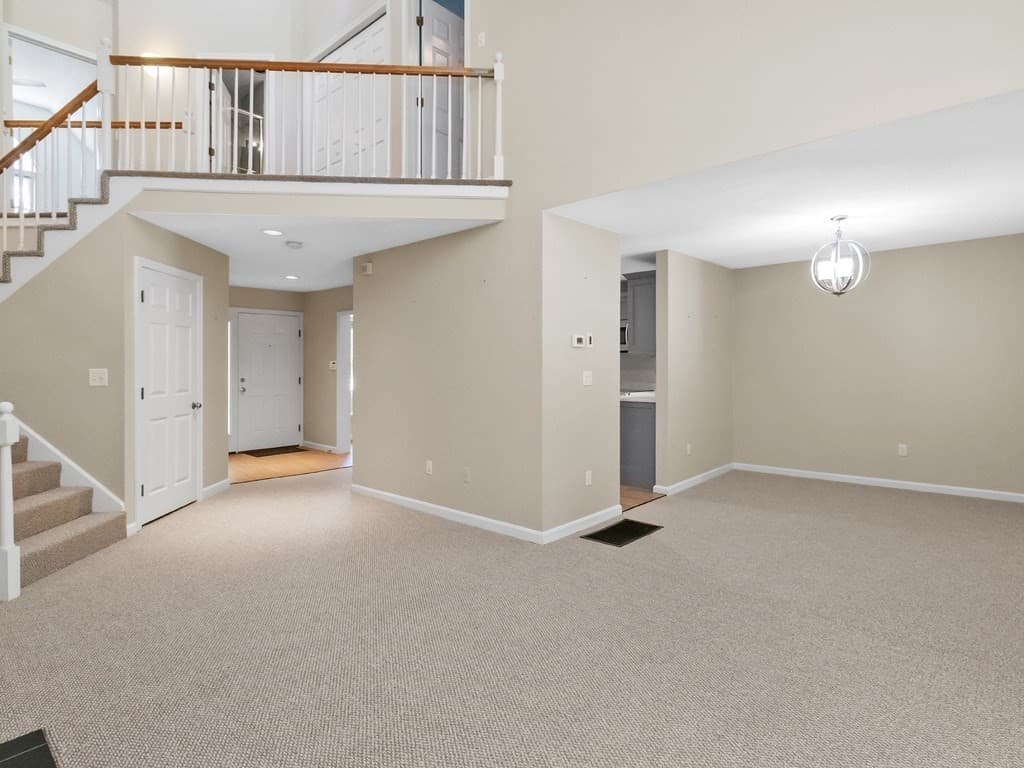 Condominium at 33 Bishops Forest Drive # 33, Waltham MA 02452, photo 12 of 41